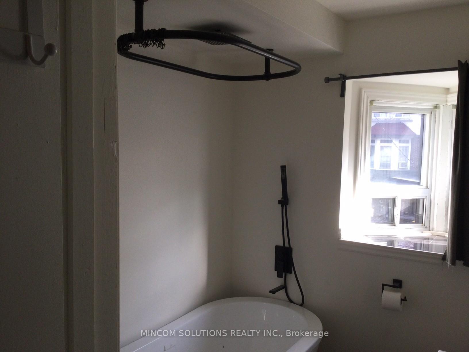 Photo 9 of Unit A,B,C,D, 27 Gibson Avenue, Hamilton, Gibson — HOMEH