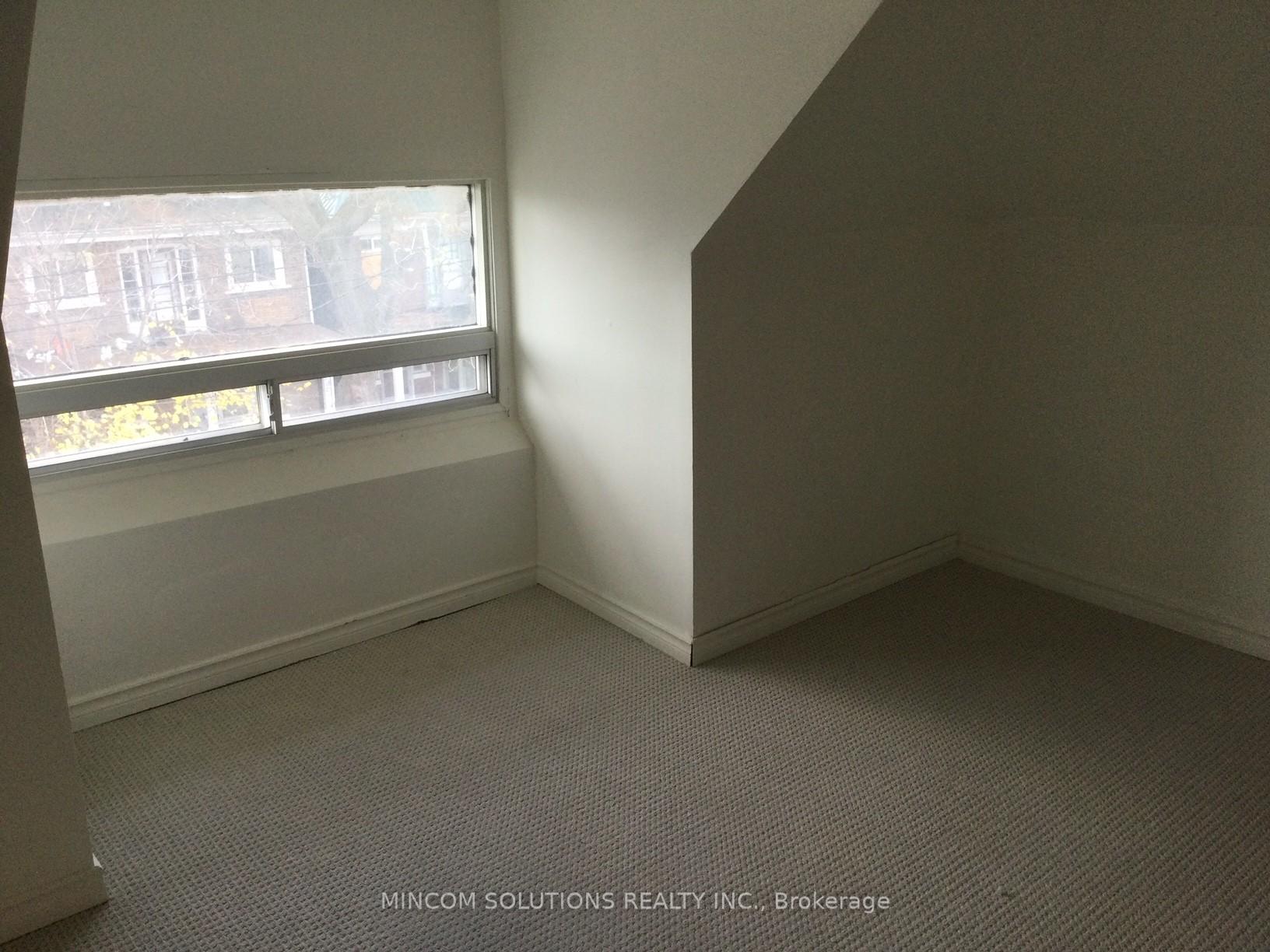Photo 11 of Unit A,B,C,D, 27 Gibson Avenue, Hamilton, Gibson — HOMEH