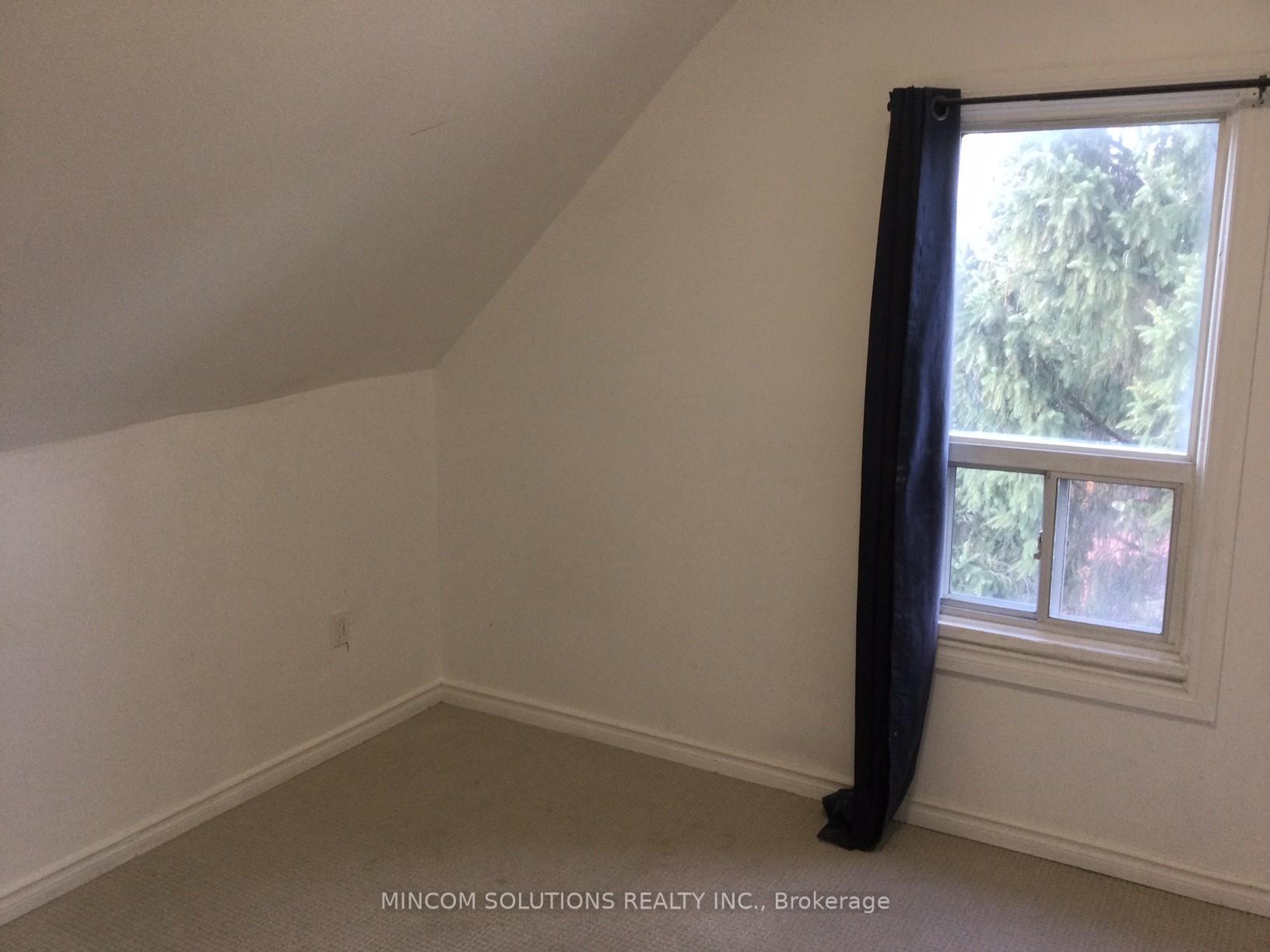Photo 14 of Unit A,B,C,D, 27 Gibson Avenue, Hamilton, Gibson — HOMEH