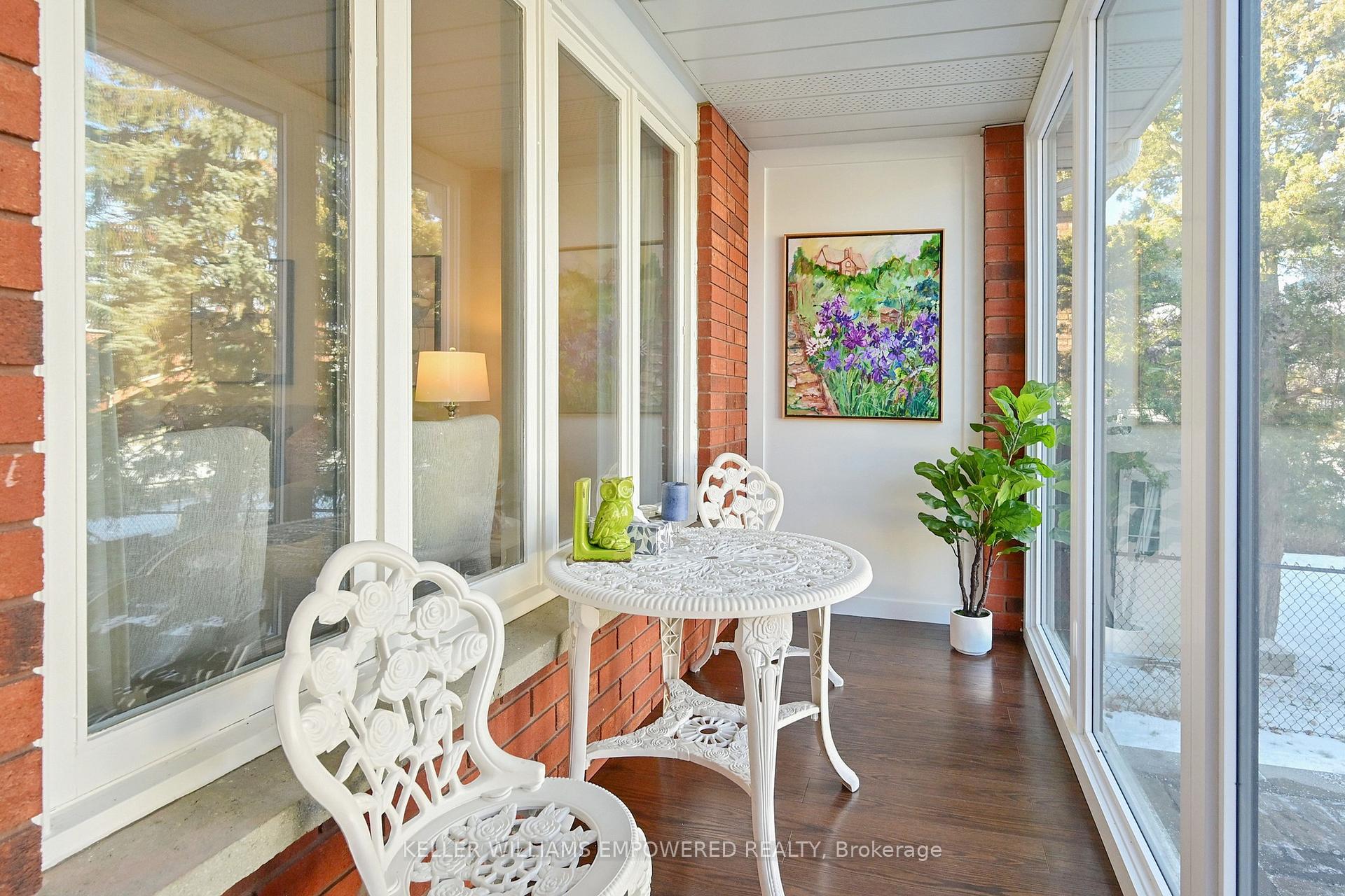 Photo 2 of 339 Manhattan Drive, Markham, Markville — HOMEH