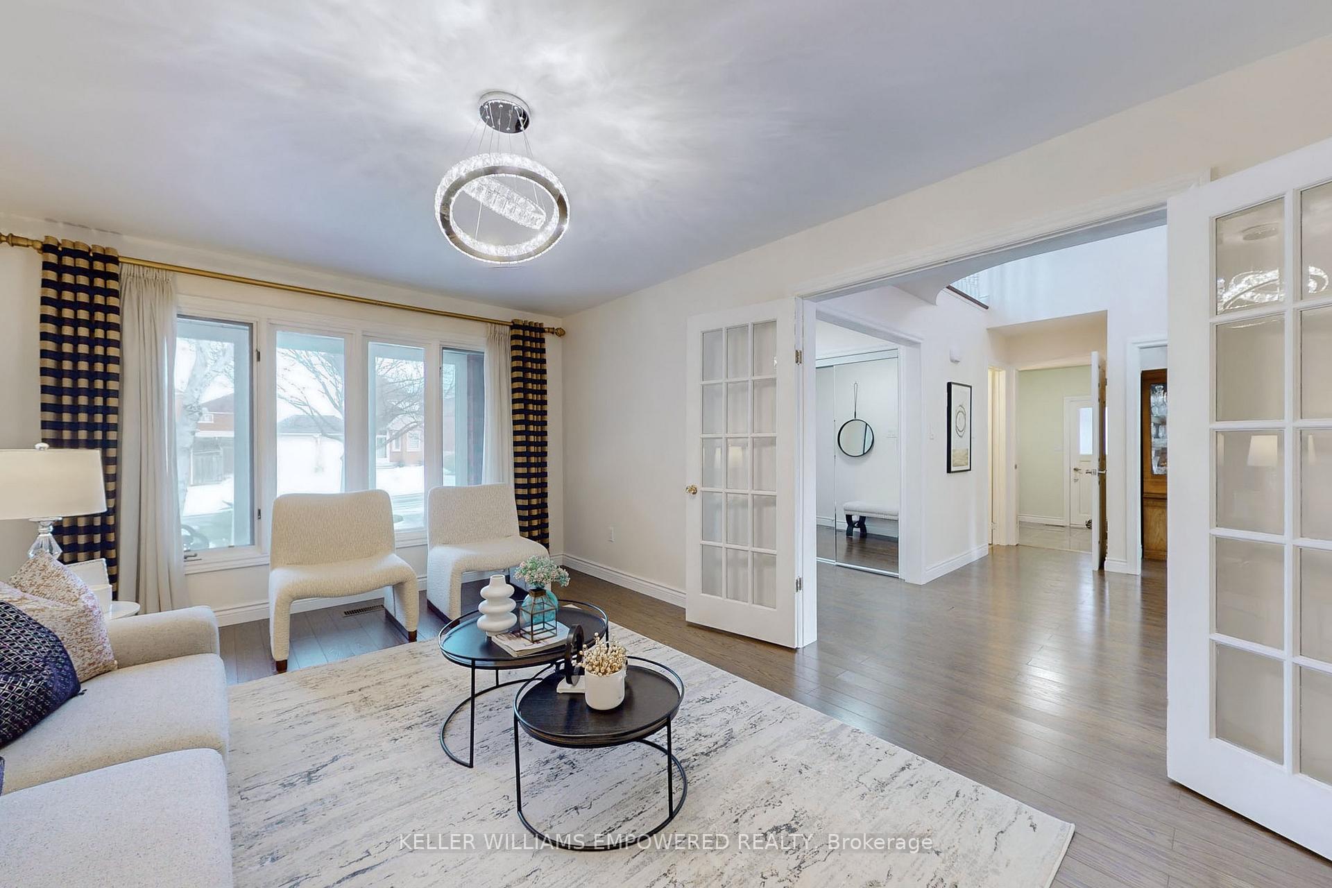 Photo 6 of 339 Manhattan Drive, Markham, Markville — HOMEH