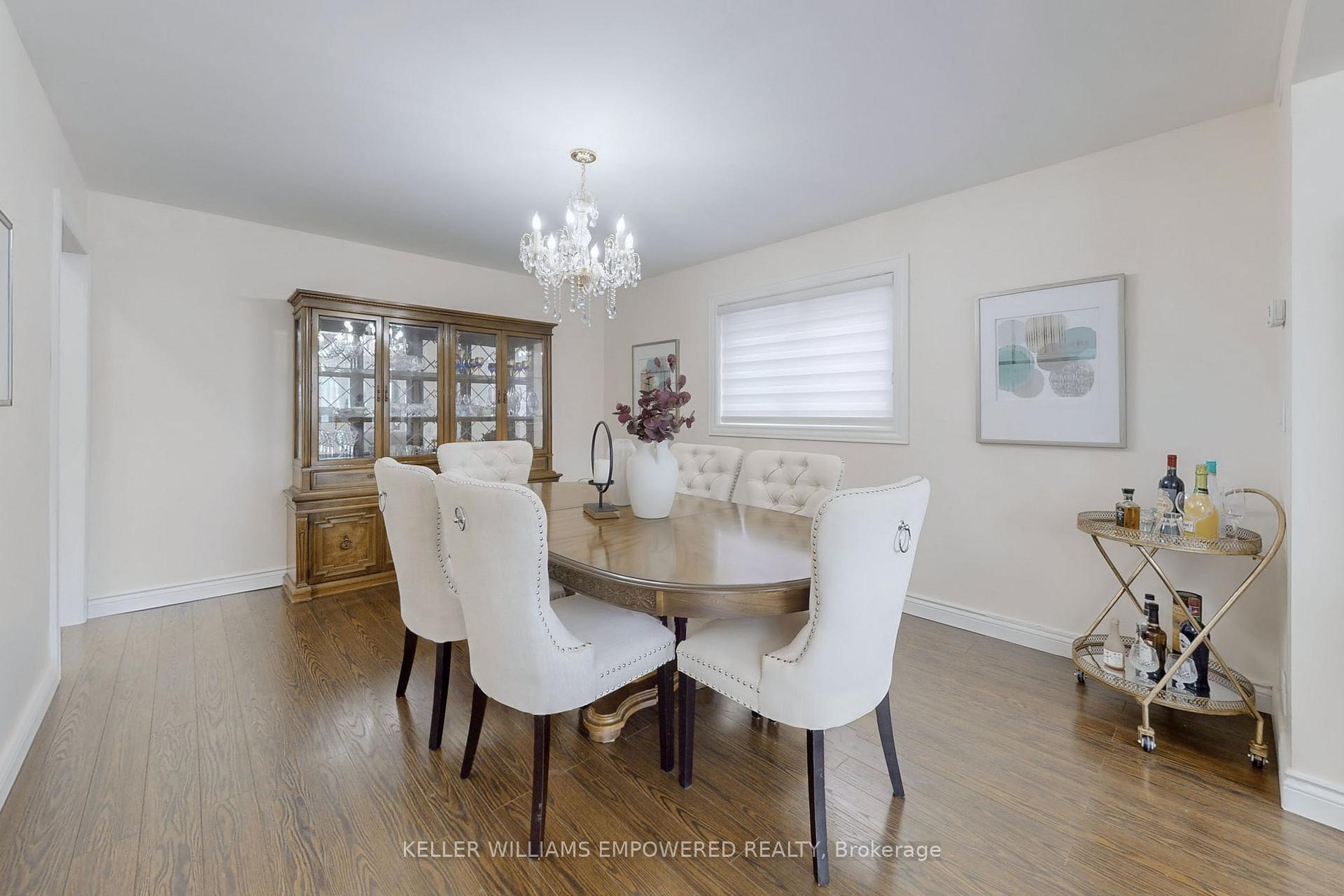 Photo 8 of 339 Manhattan Drive, Markham, Markville — HOMEH