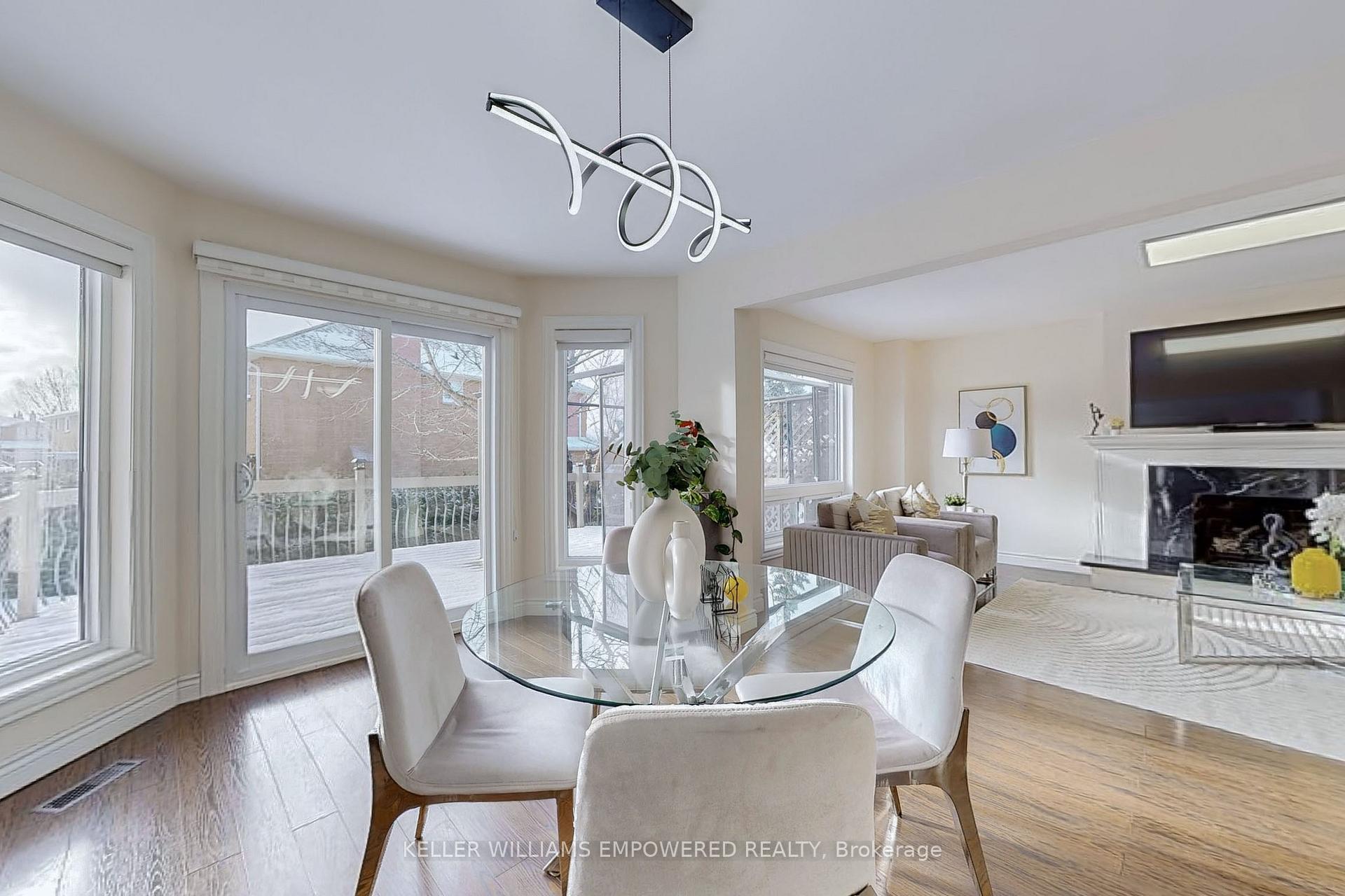 Photo 17 of 339 Manhattan Drive, Markham, Markville — HOMEH