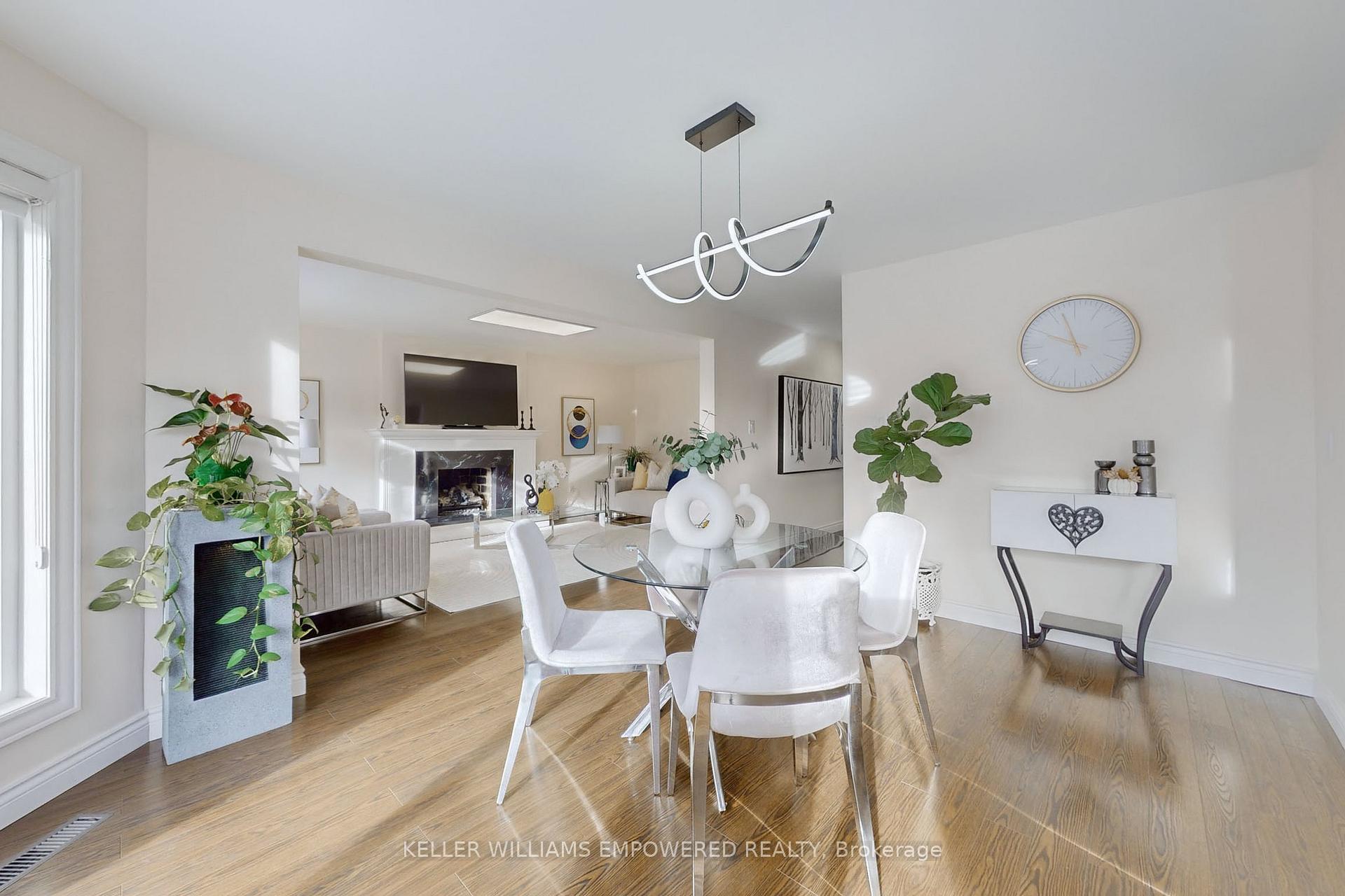Photo 20 of 339 Manhattan Drive, Markham, Markville — HOMEH