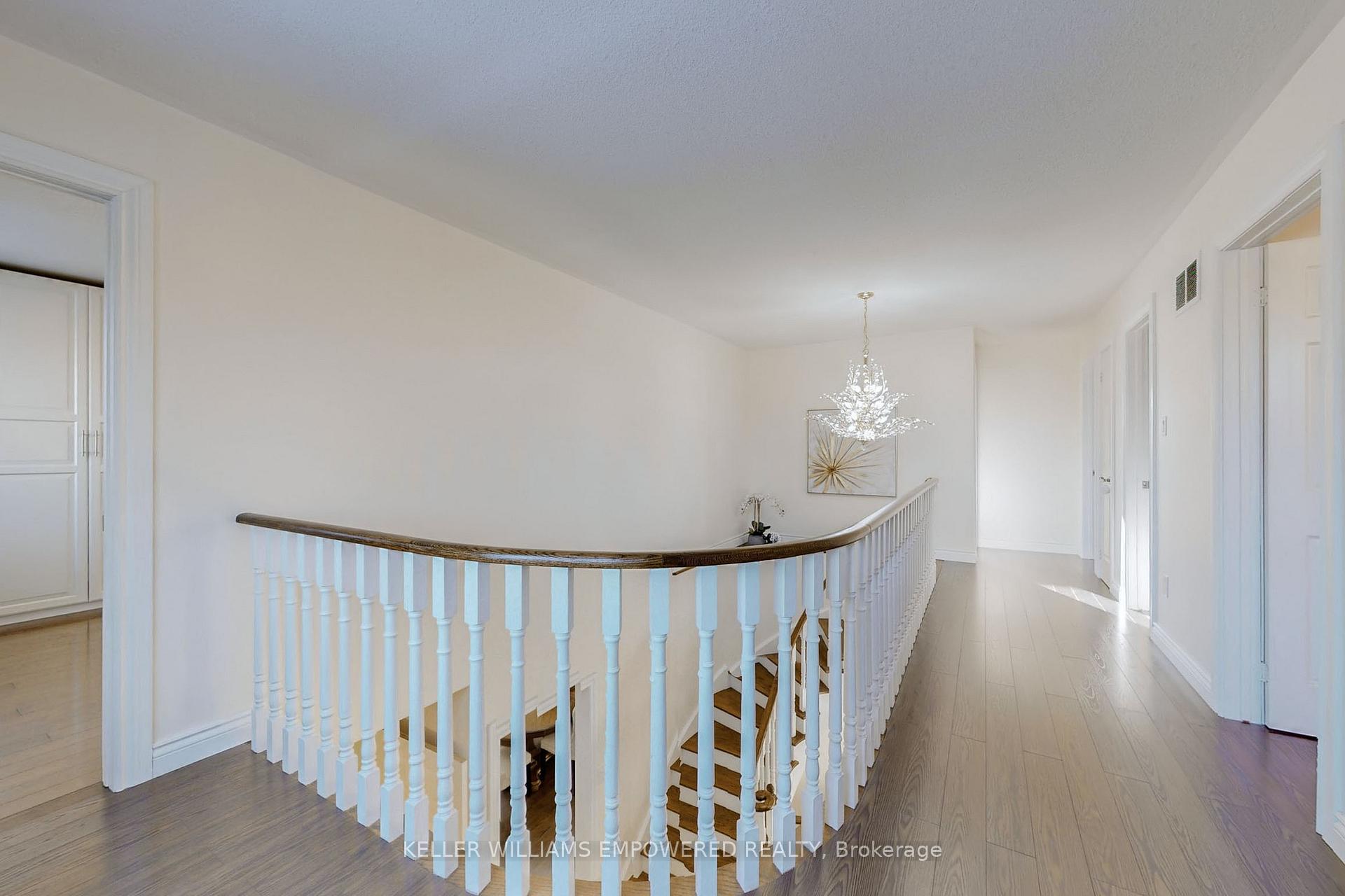 Photo 23 of 339 Manhattan Drive, Markham, Markville — HOMEH