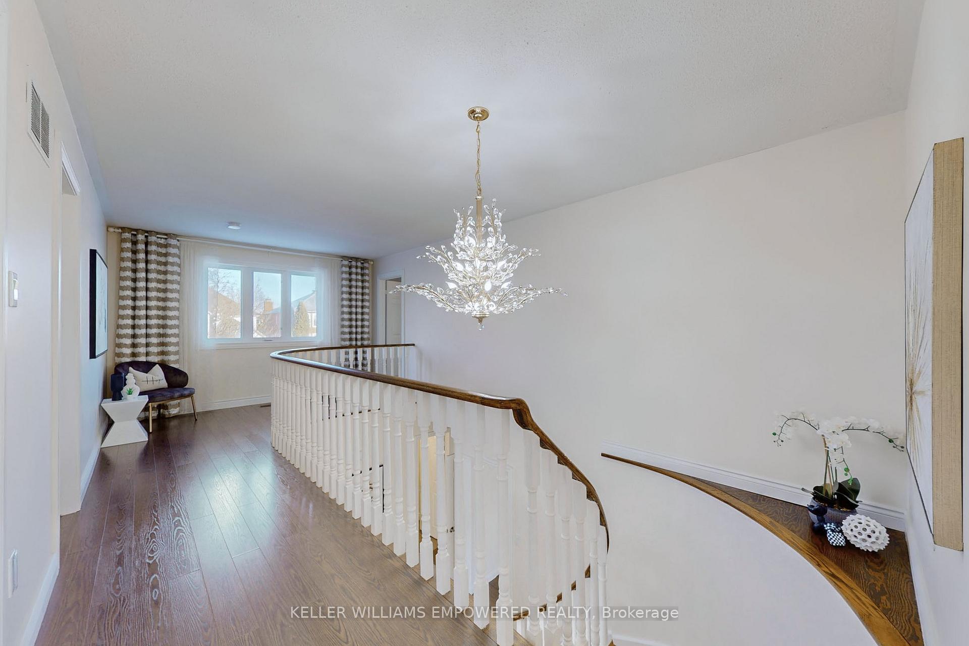 Photo 24 of 339 Manhattan Drive, Markham, Markville — HOMEH