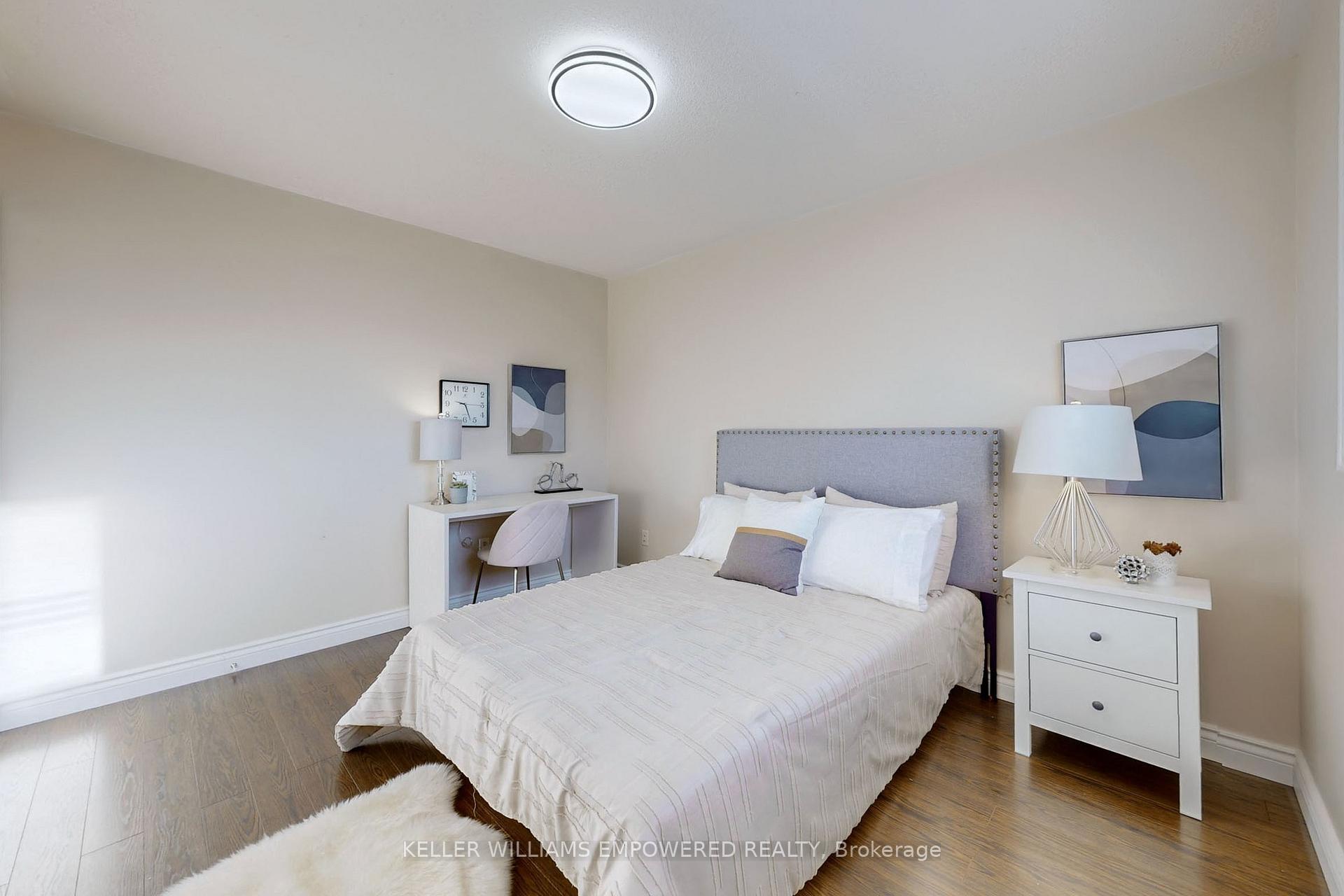 Photo 32 of 339 Manhattan Drive, Markham, Markville — HOMEH