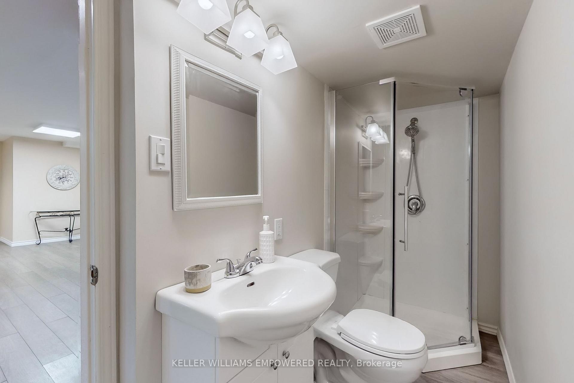 Photo 38 of 339 Manhattan Drive, Markham, Markville — HOMEH