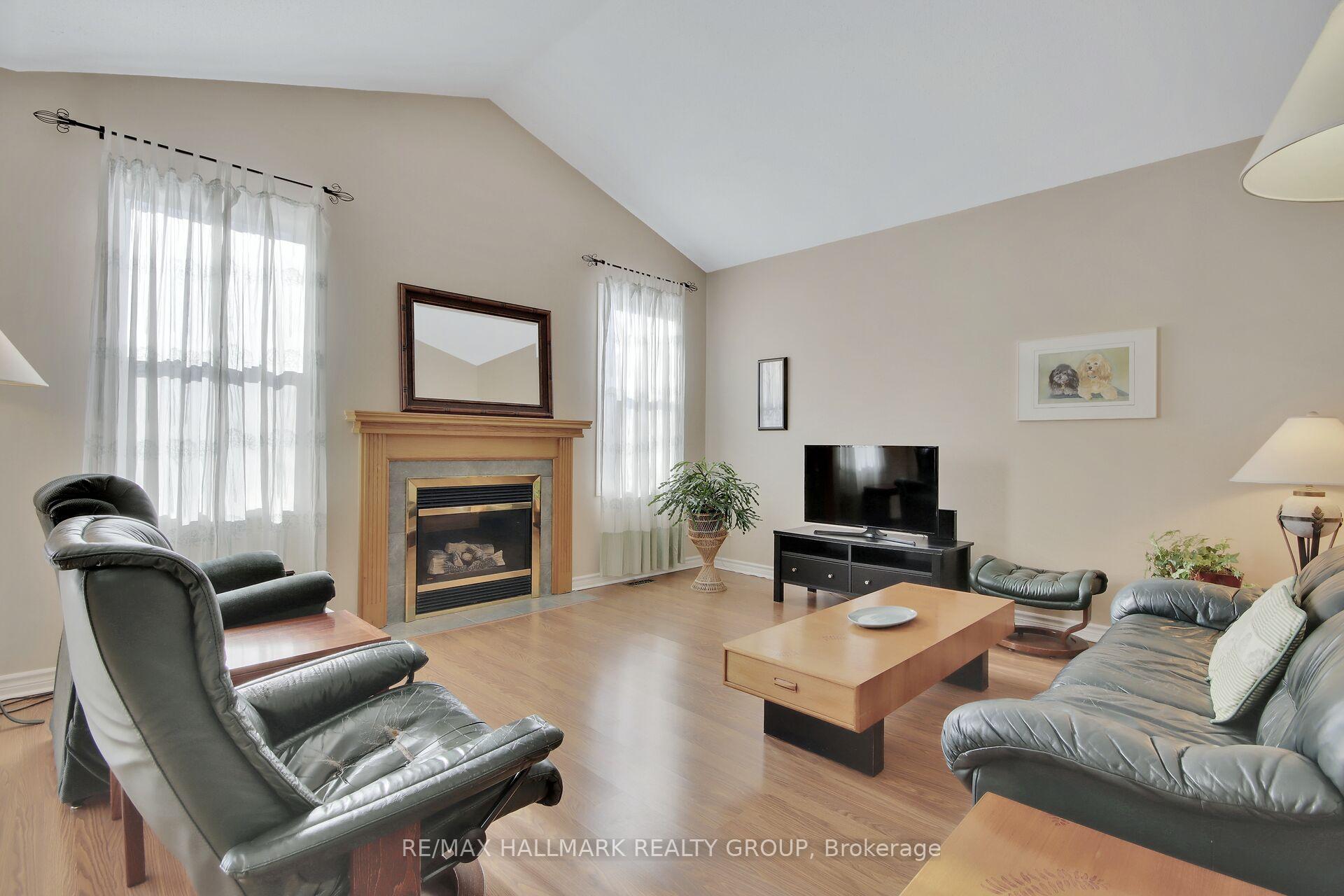 Photo 17 of 73 Goldridge Drive, Ottawa, Kanata - Kanata Lakes/Heritage Hills — HOMEH