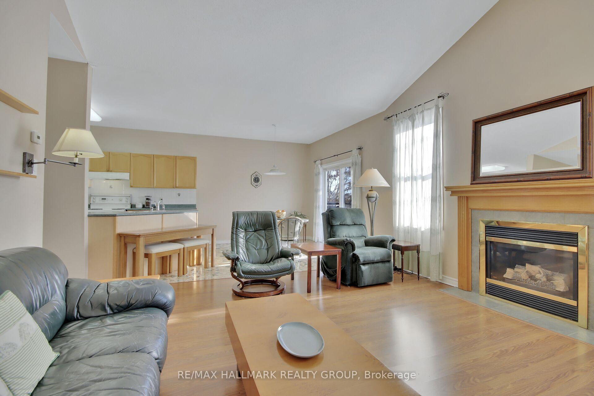 Photo 19 of 73 Goldridge Drive, Ottawa, Kanata - Kanata Lakes/Heritage Hills — HOMEH