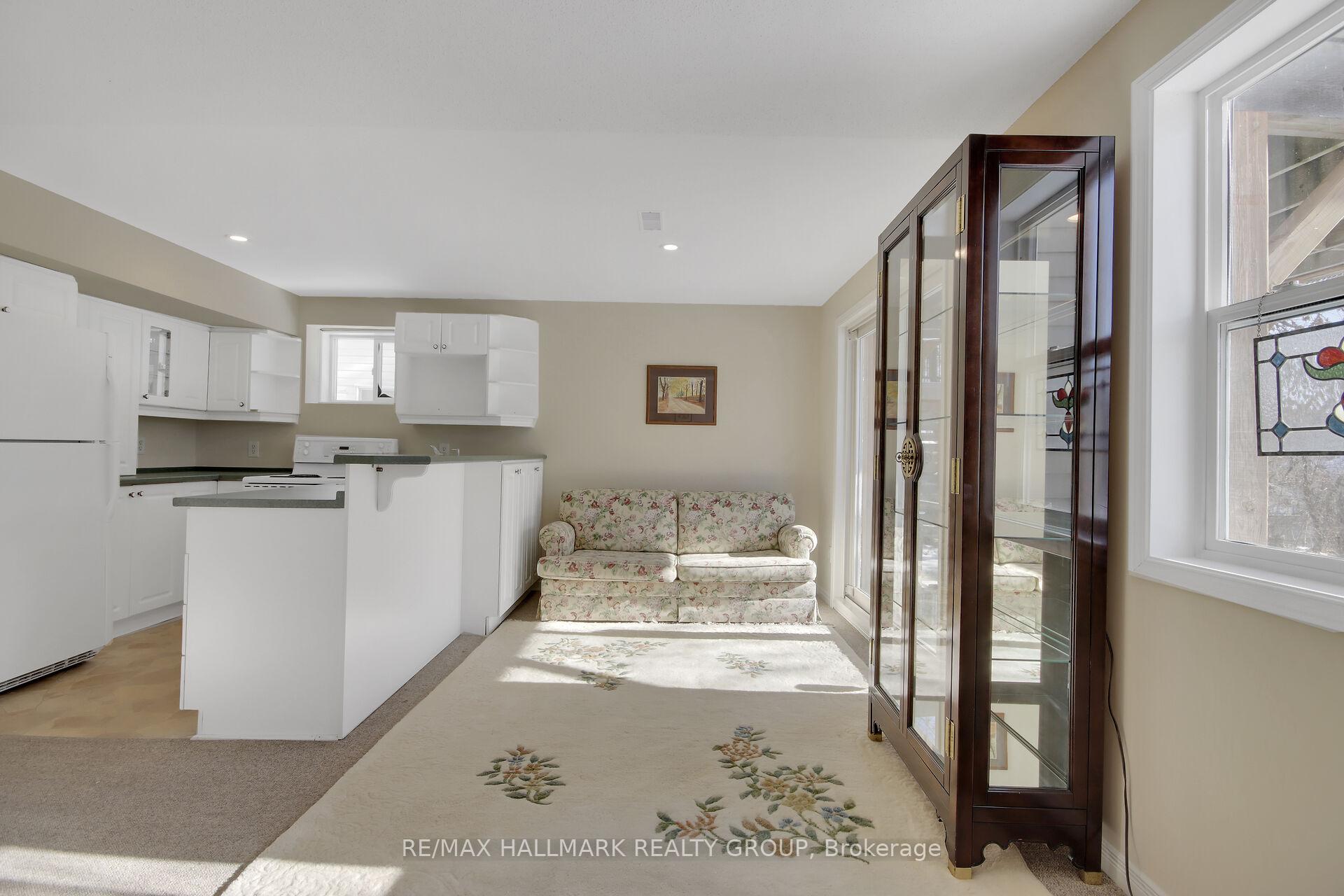Photo 32 of 73 Goldridge Drive, Ottawa, Kanata - Kanata Lakes/Heritage Hills — HOMEH