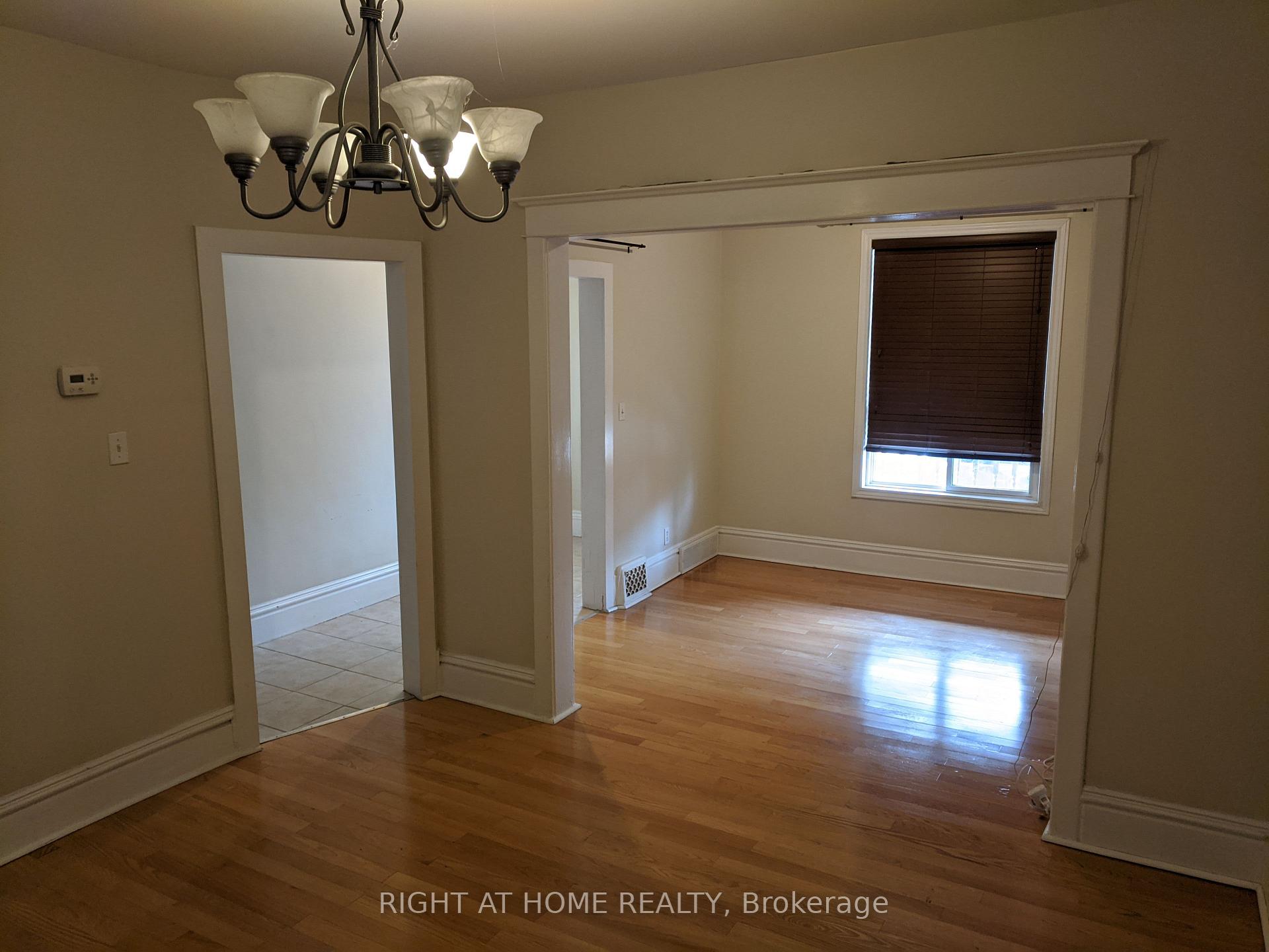 Photo 4 of 46 Stirton Street, Hamilton, Gibson — HOMEH