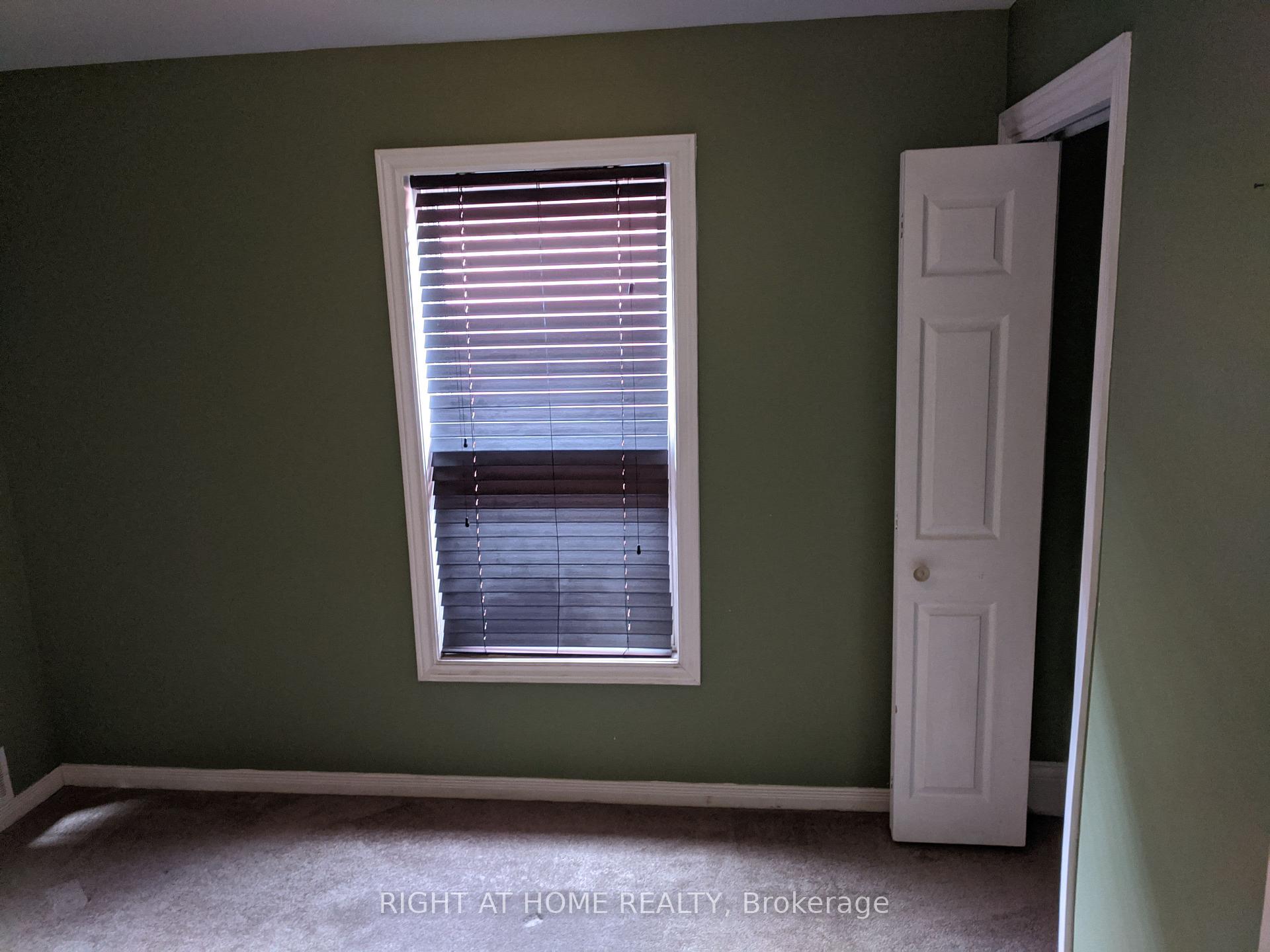 Photo 9 of 46 Stirton Street, Hamilton, Gibson — HOMEH