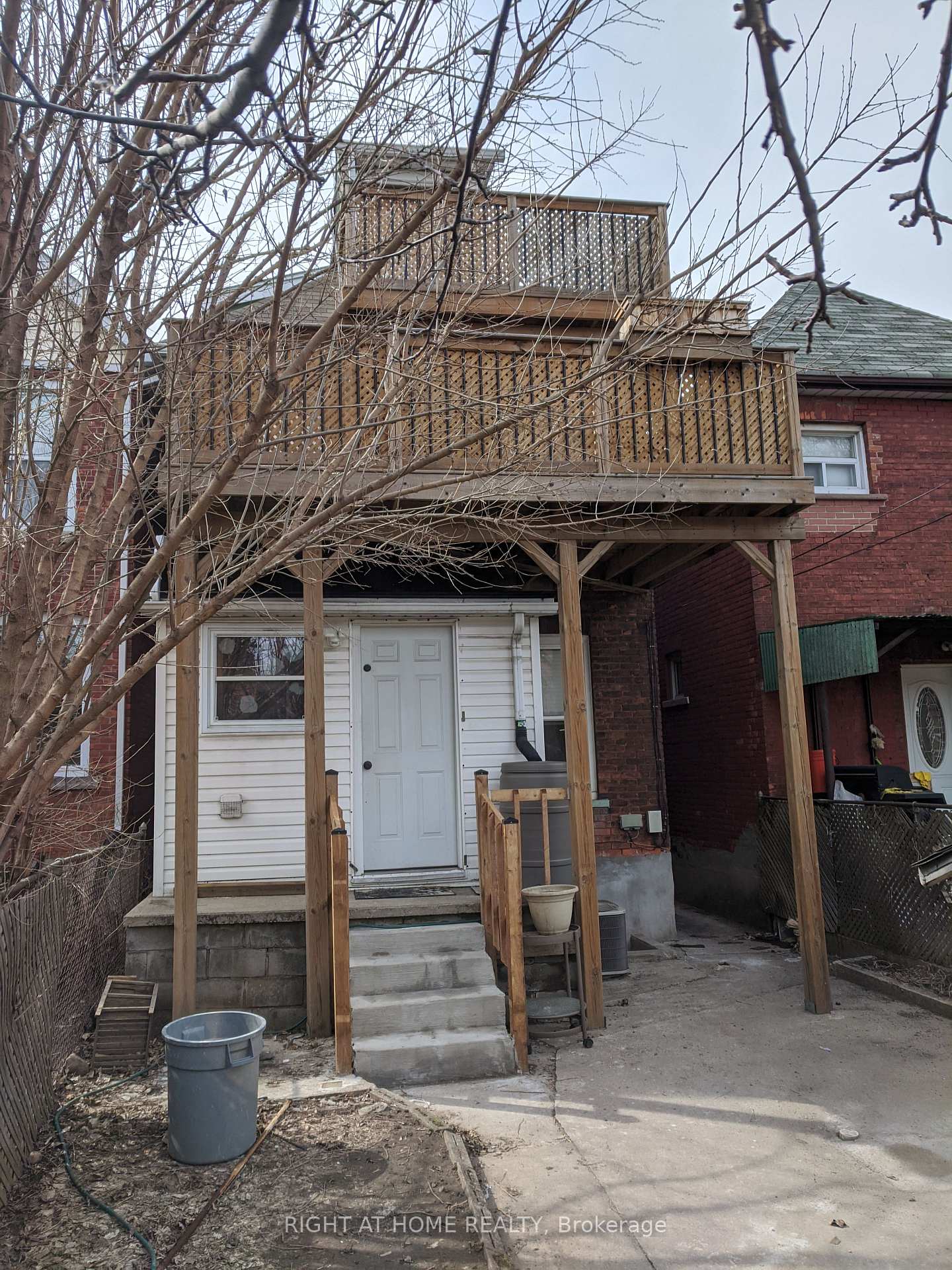 Photo 15 of 46 Stirton Street, Hamilton, Gibson — HOMEH