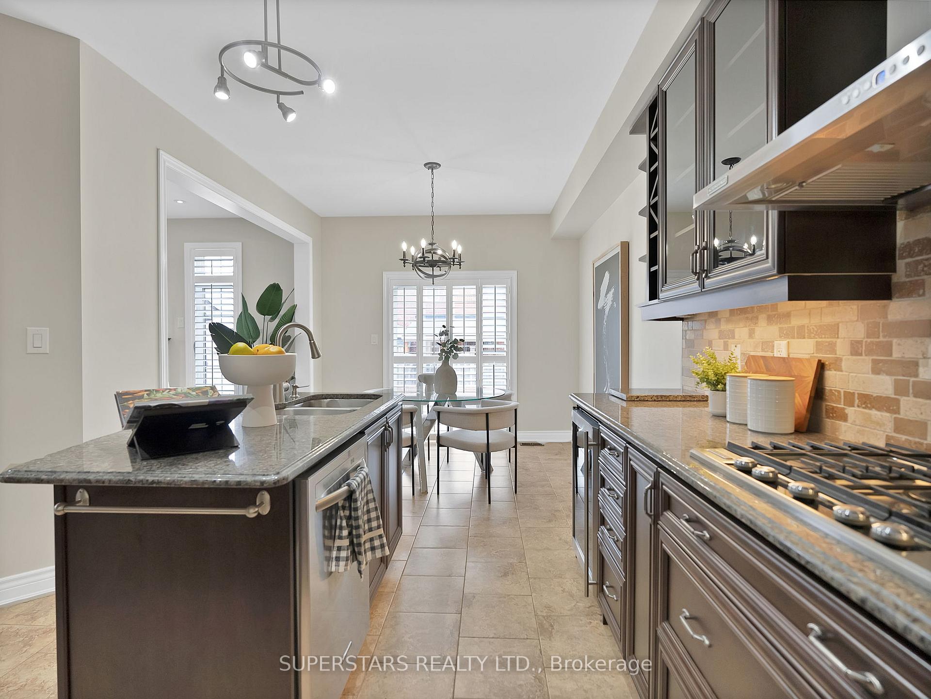 Photo 8 of 47 Silverado Hills Drive, Markham, Cathedraltown — HOMEH