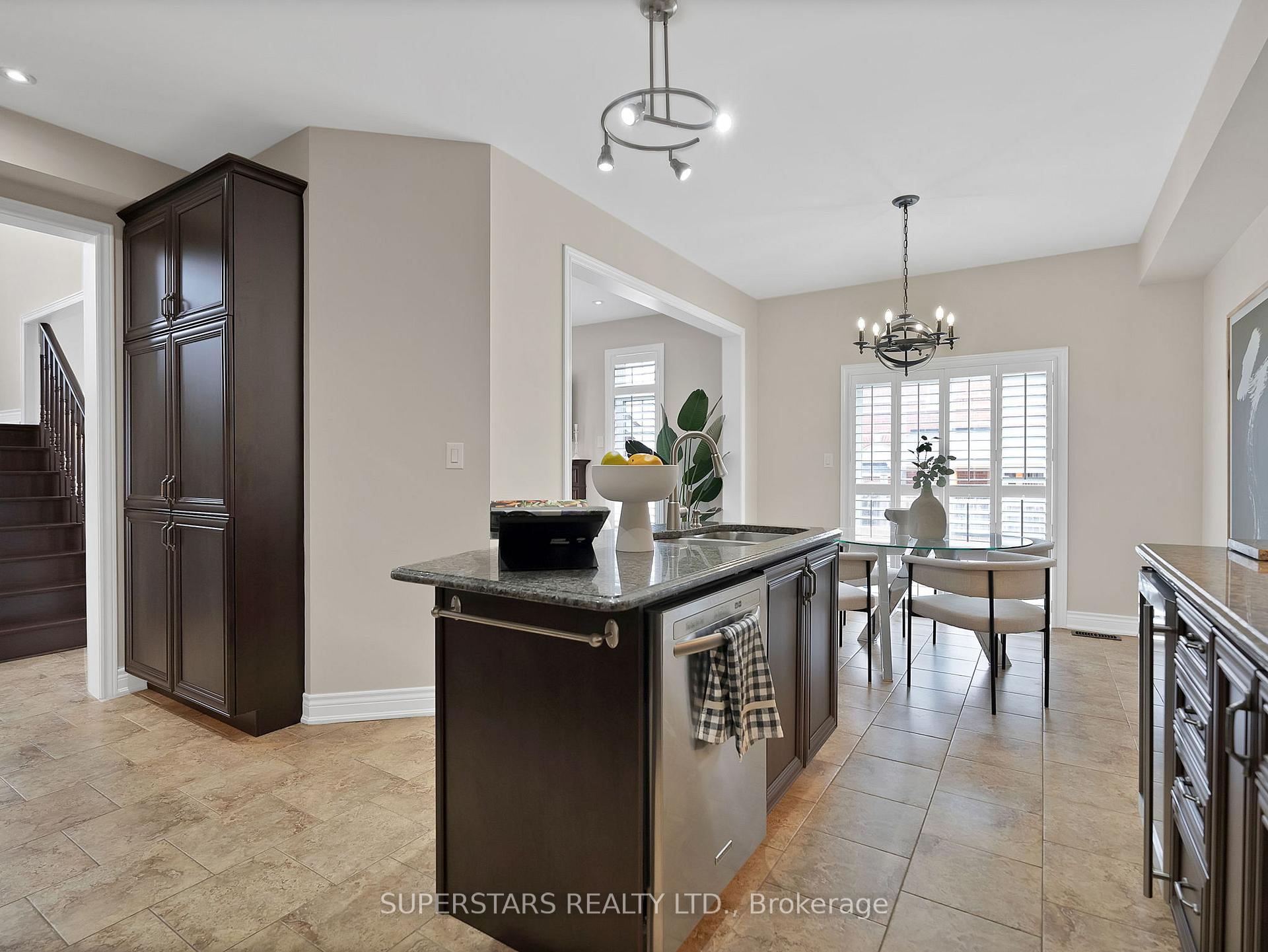 Photo 9 of 47 Silverado Hills Drive, Markham, Cathedraltown — HOMEH