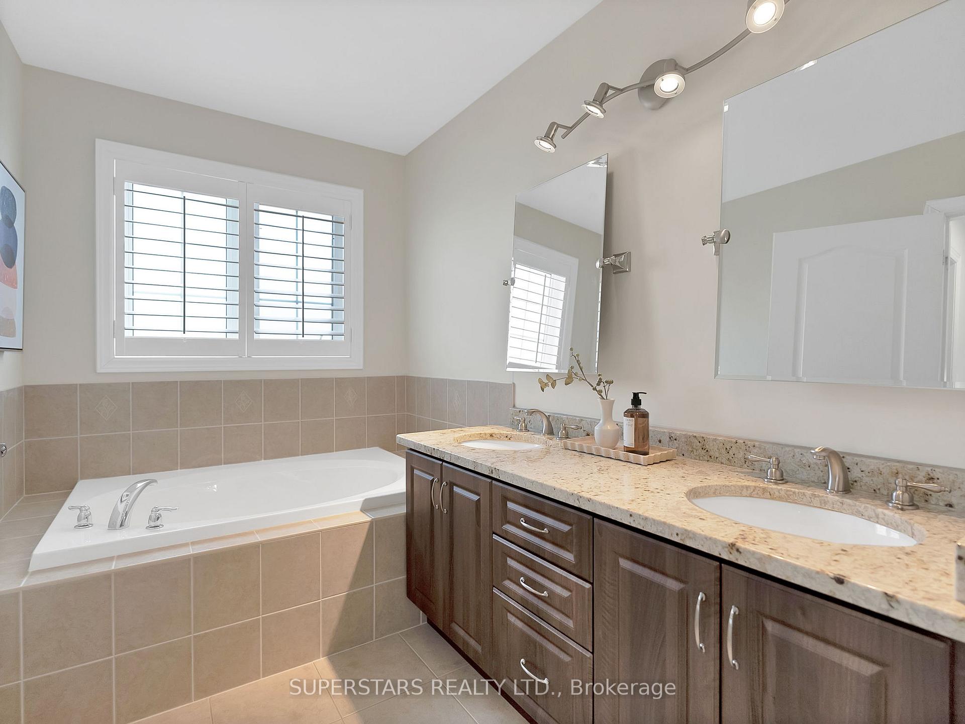 Photo 19 of 47 Silverado Hills Drive, Markham, Cathedraltown — HOMEH