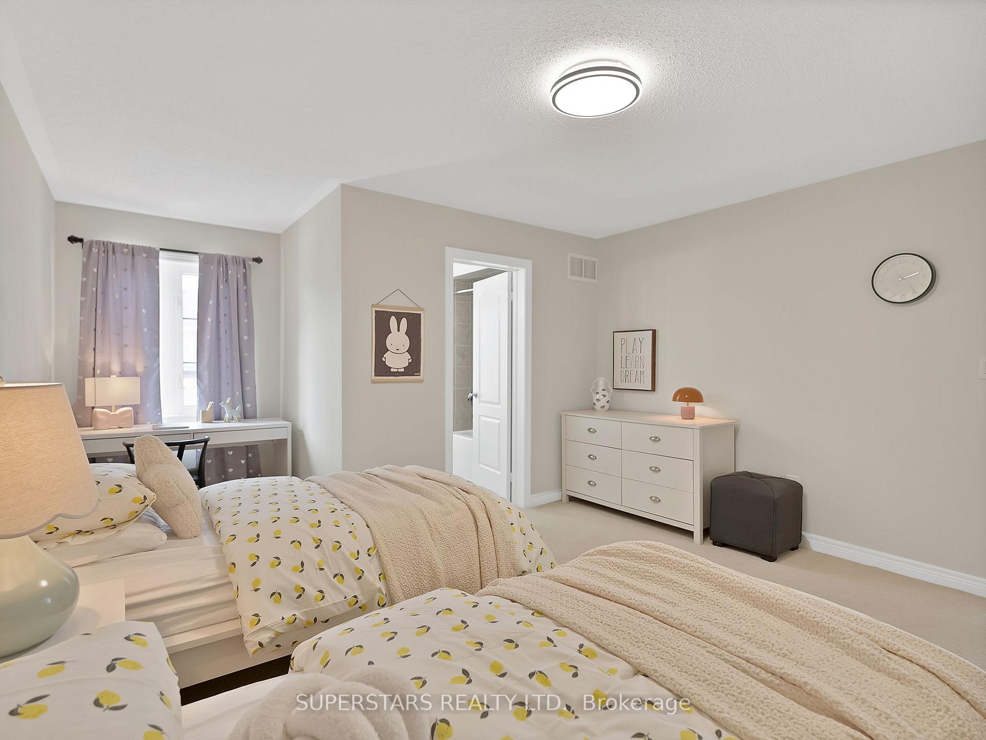 Photo 23 of 47 Silverado Hills Drive, Markham, Cathedraltown — HOMEH