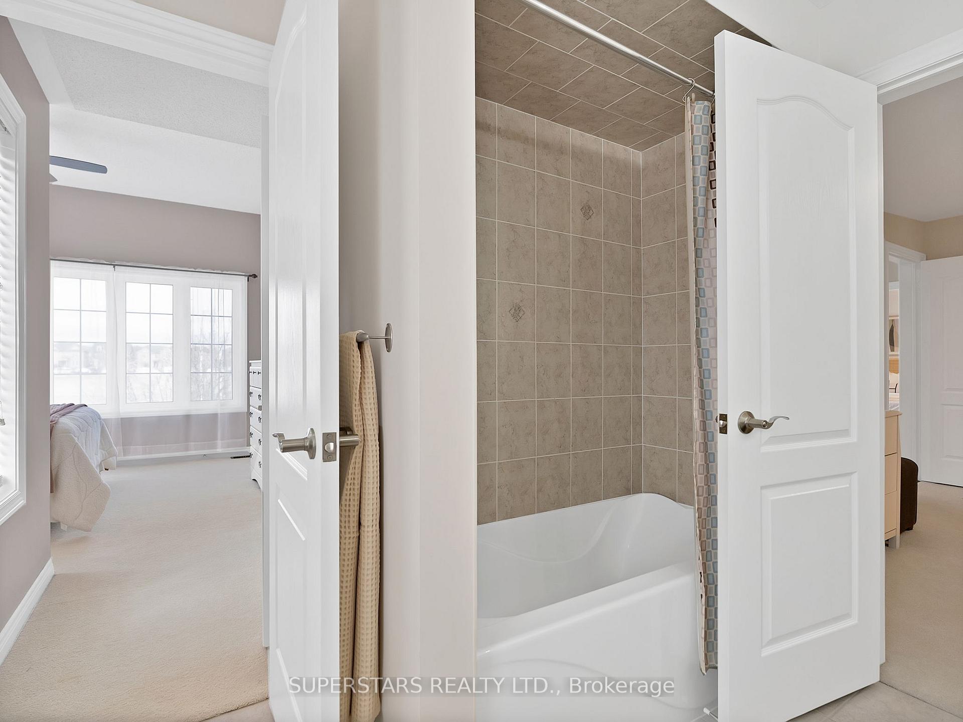 Photo 25 of 47 Silverado Hills Drive, Markham, Cathedraltown — HOMEH