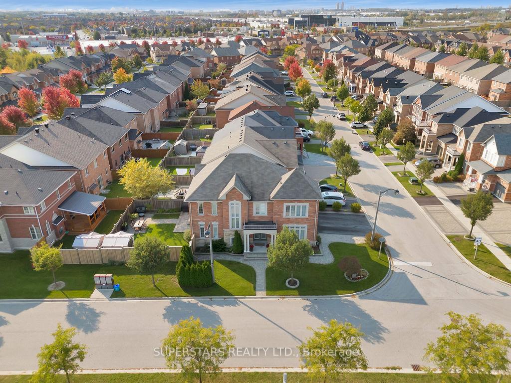 Photo 43 of 47 Silverado Hills Drive, Markham, Cathedraltown — HOMEH