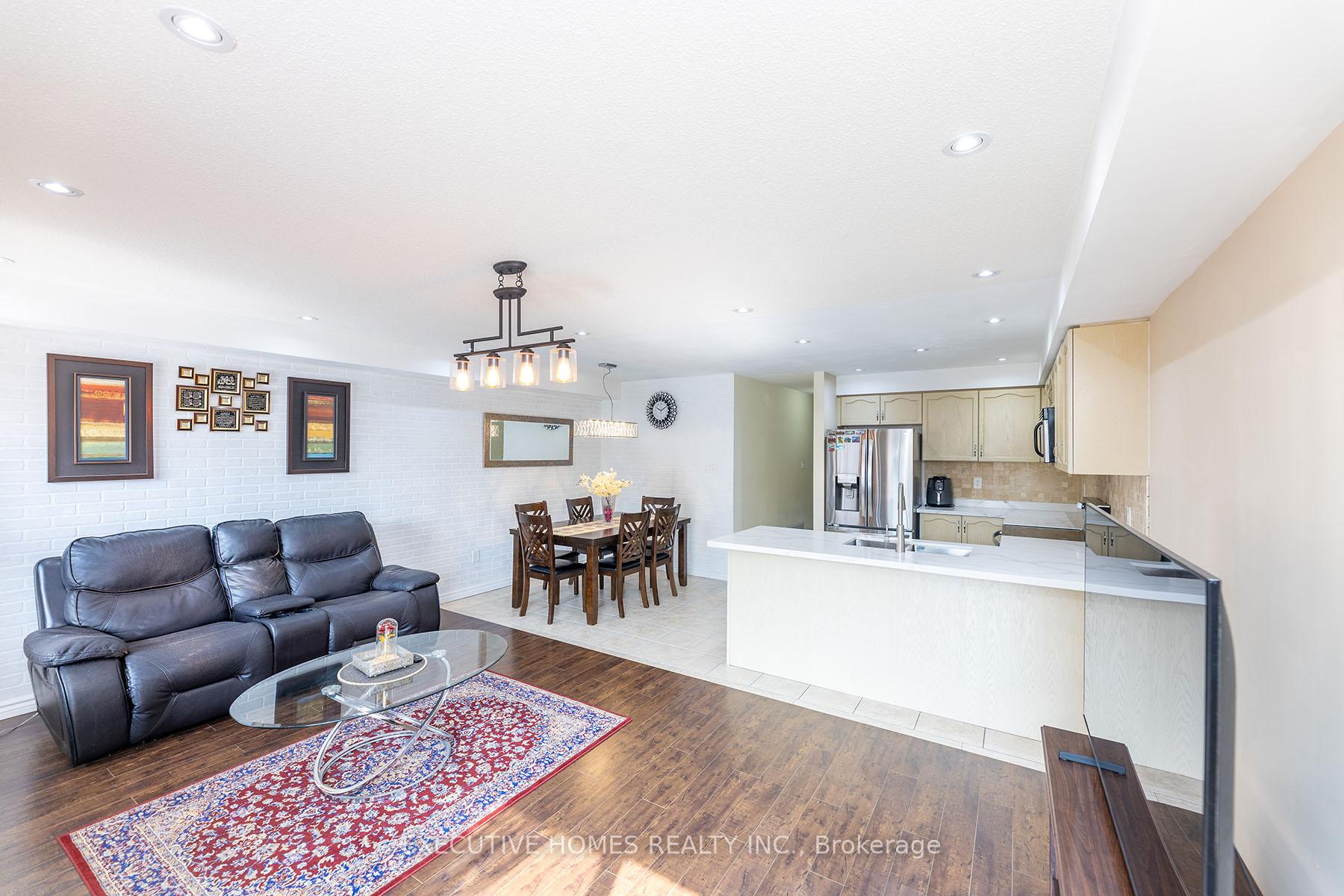 Photo 11 of 416 Hobbs Crescent, Milton, Clarke — HOMEH