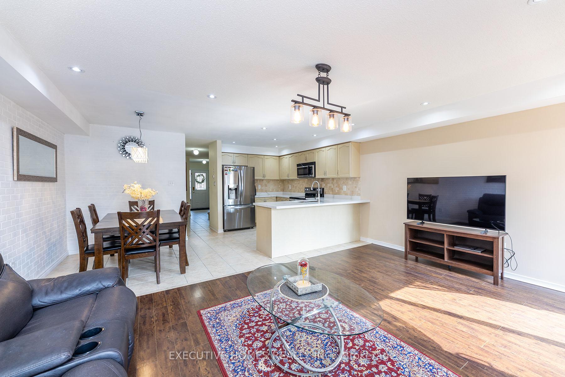 Photo 12 of 416 Hobbs Crescent, Milton, Clarke — HOMEH