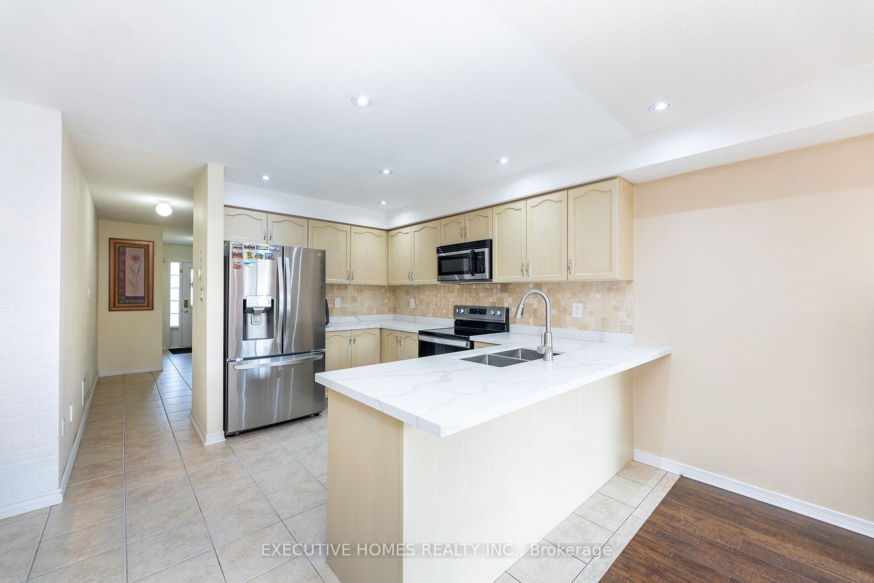 Photo 13 of 416 Hobbs Crescent, Milton, Clarke — HOMEH