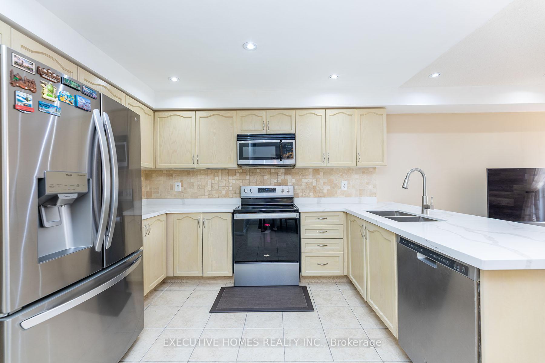 Photo 14 of 416 Hobbs Crescent, Milton, Clarke — HOMEH