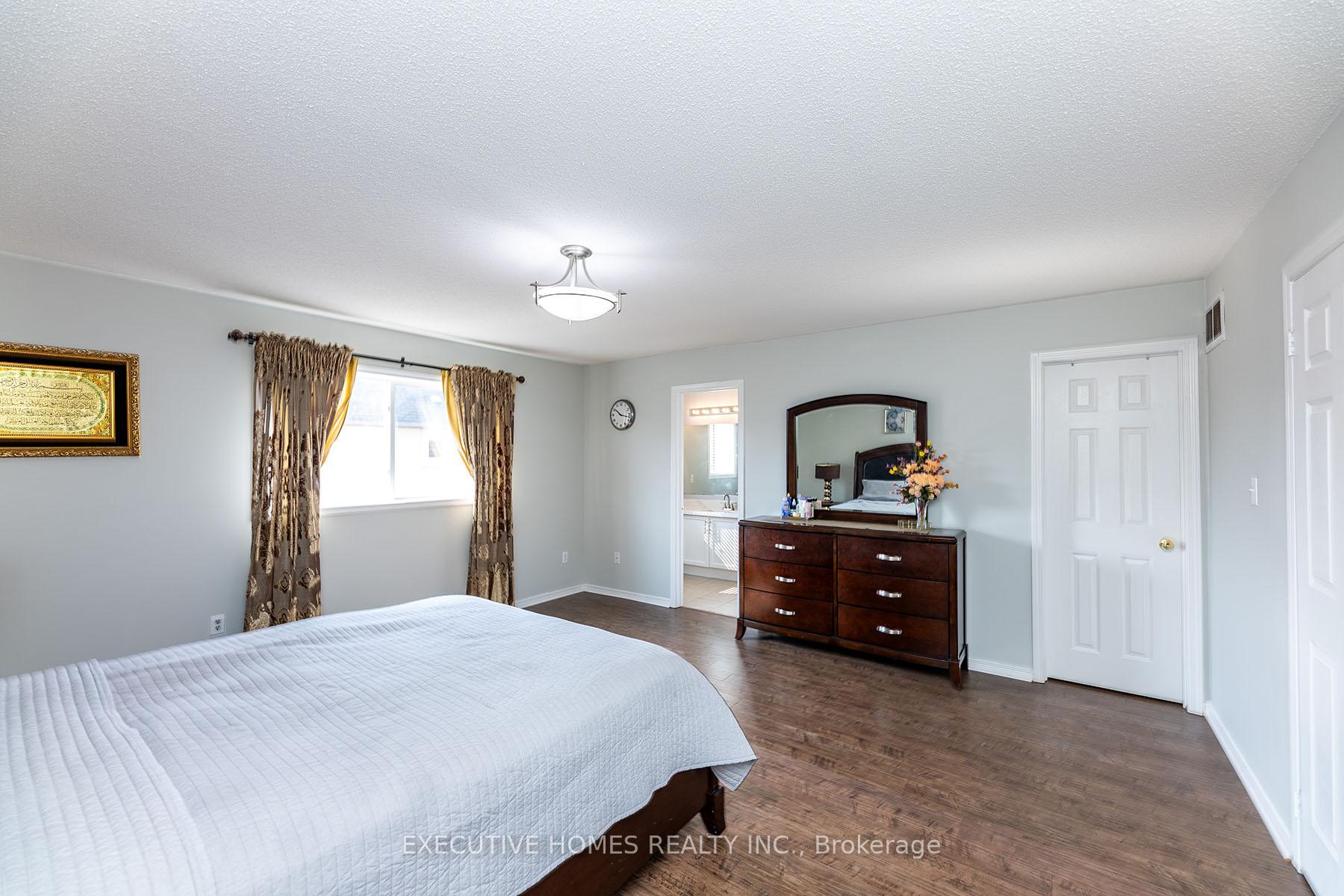 Photo 34 of 416 Hobbs Crescent, Milton, Clarke — HOMEH