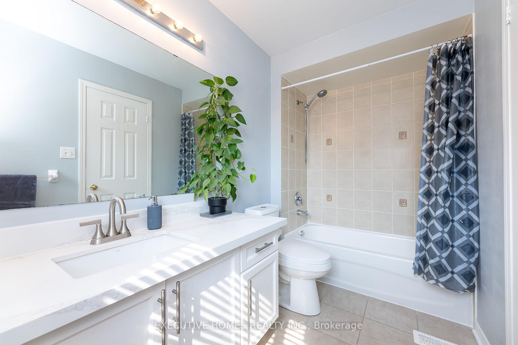 Photo 37 of 416 Hobbs Crescent, Milton, Clarke — HOMEH