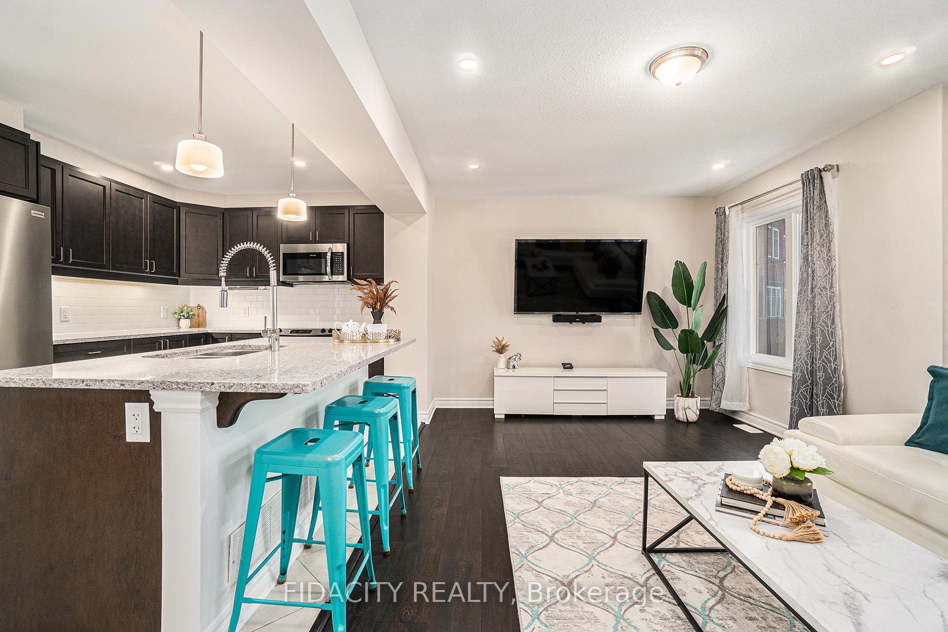 Photo 5 of 136 Gelderland, Ottawa, Kanata - Emerald Meadows/Trailwest — HOMEH