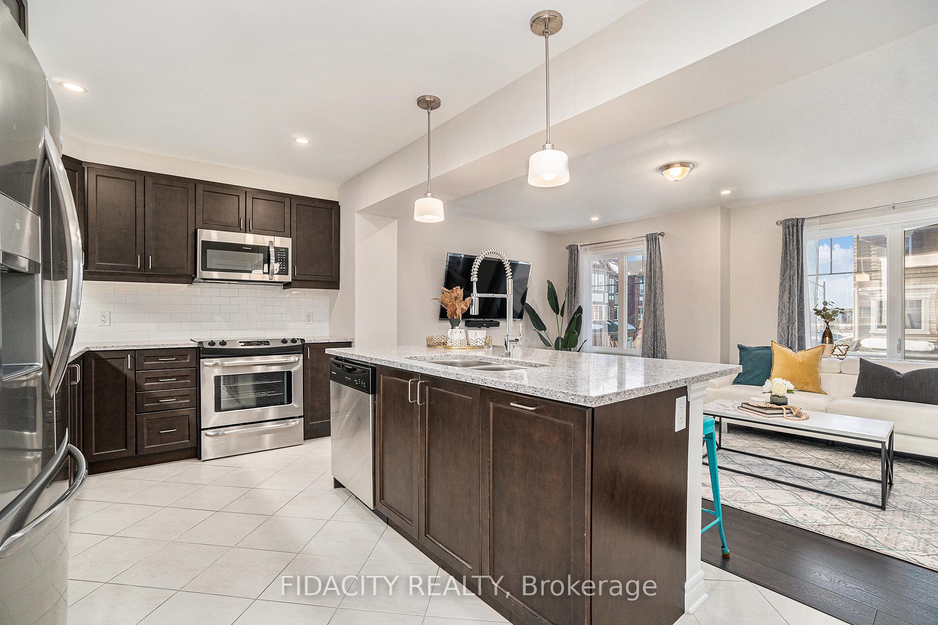 Photo 6 of 136 Gelderland, Ottawa, Kanata - Emerald Meadows/Trailwest — HOMEH