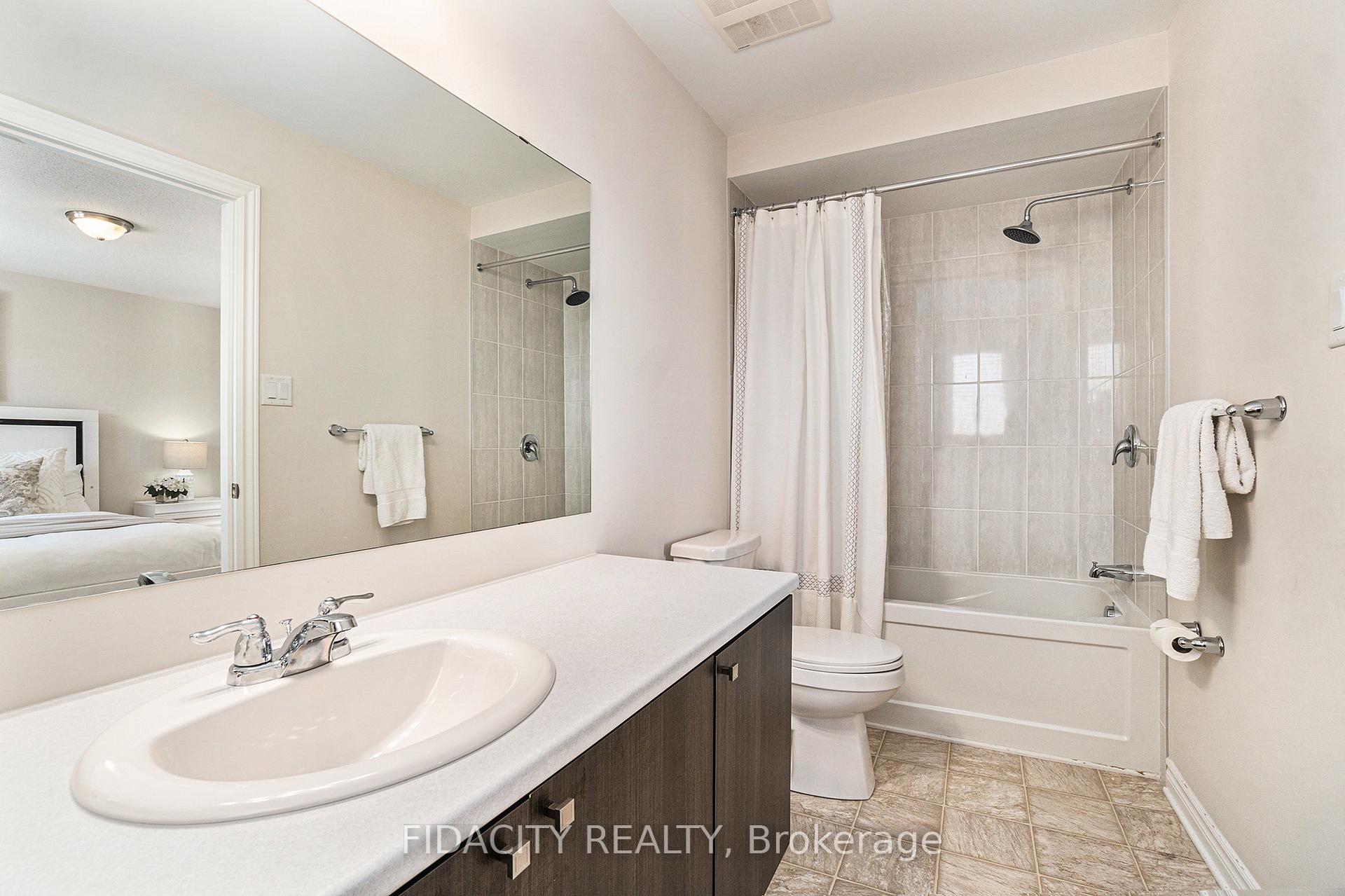 Photo 12 of 136 Gelderland, Ottawa, Kanata - Emerald Meadows/Trailwest — HOMEH