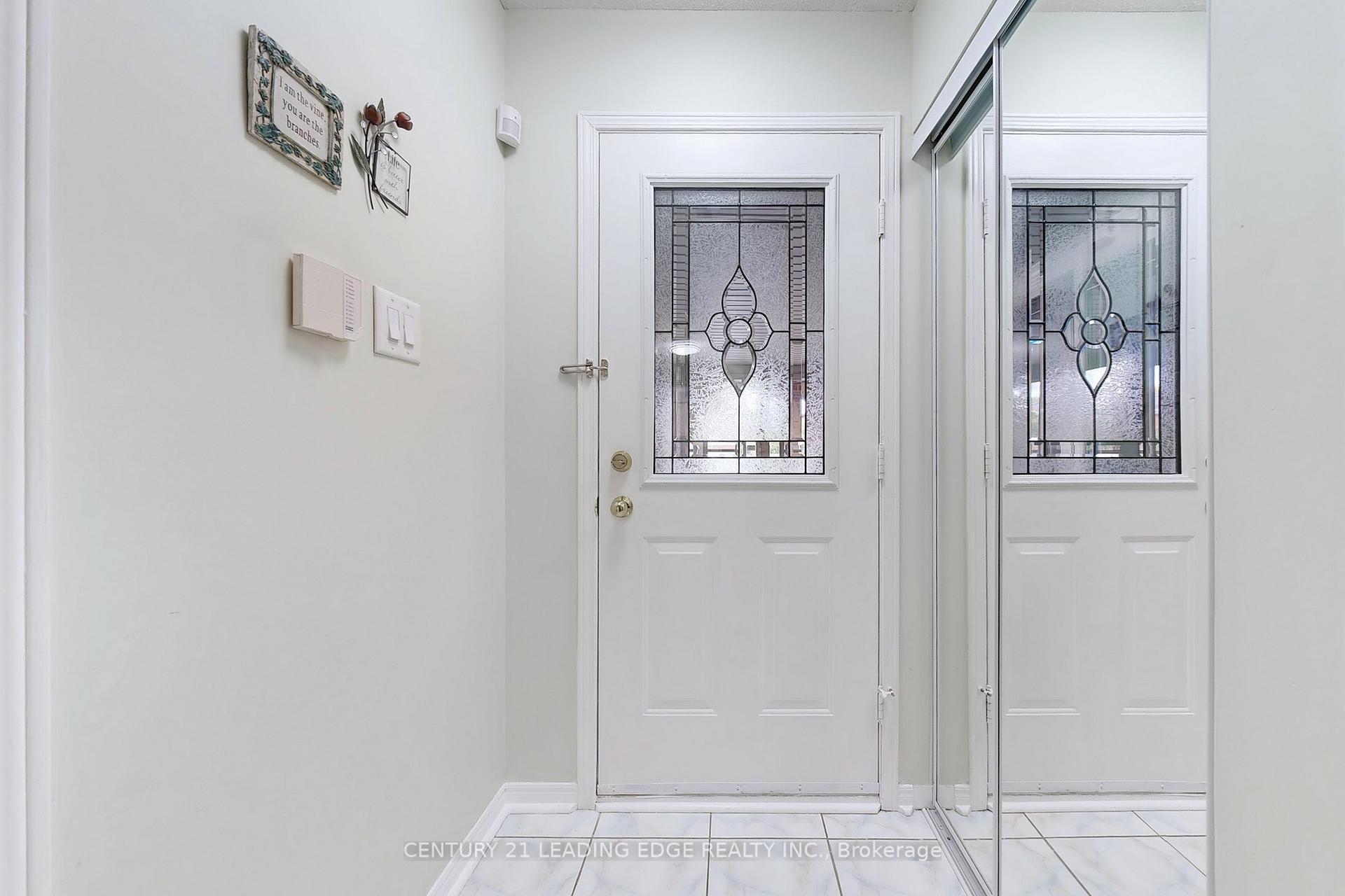 Photo 18 of 55 Sophia Road, Markham, Middlefield — HOMEH