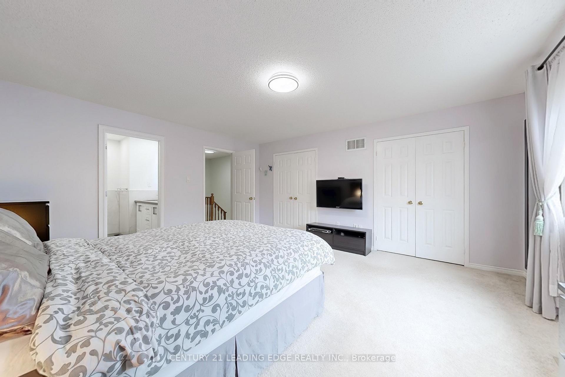 Photo 24 of 55 Sophia Road, Markham, Middlefield — HOMEH