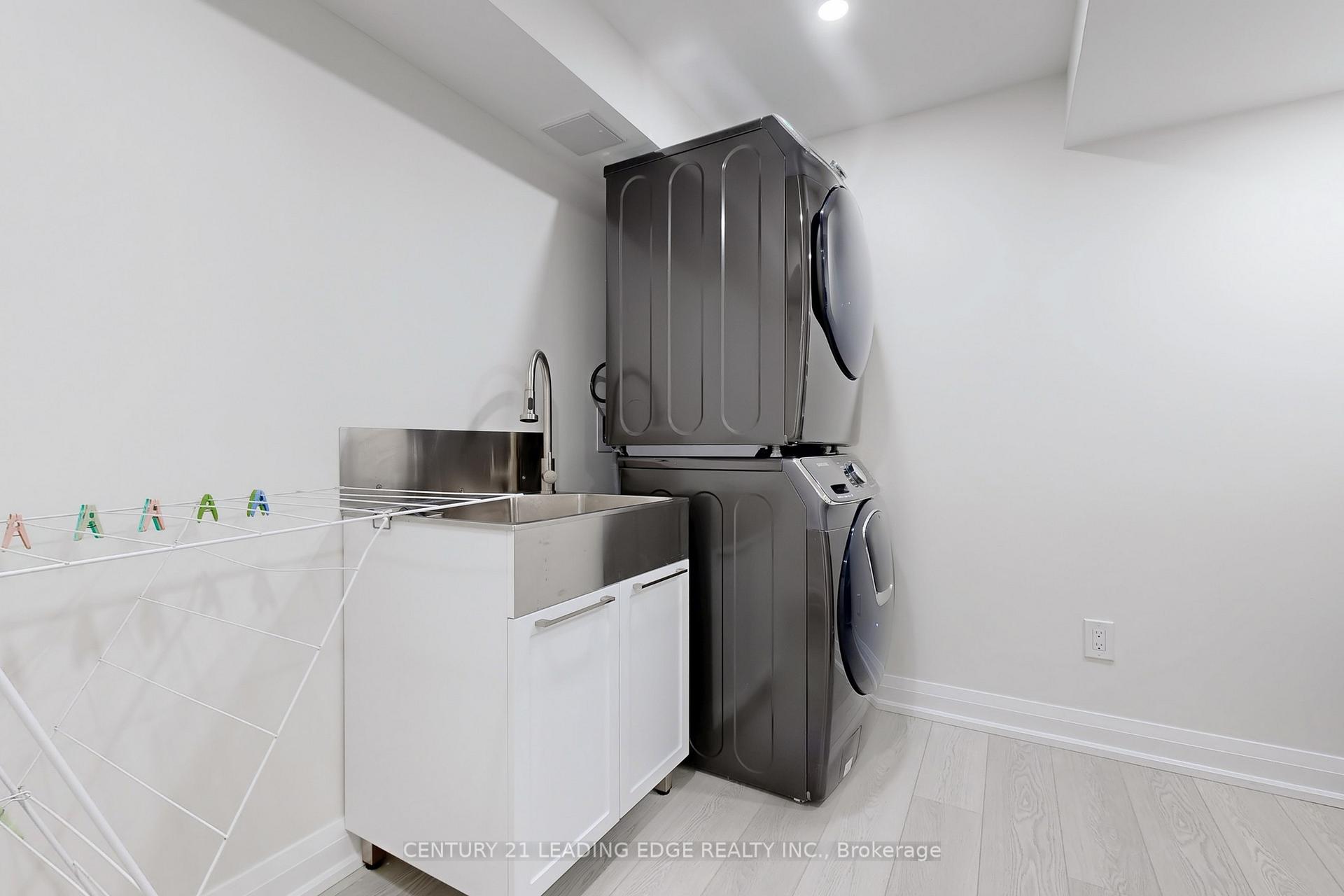 Photo 32 of 55 Sophia Road, Markham, Middlefield — HOMEH