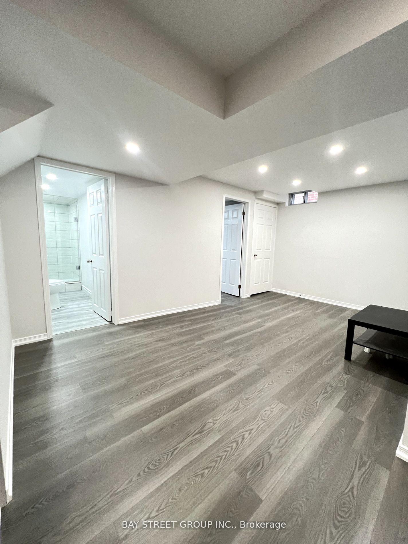 Photo 7 of Unit Lower, 21 Wincanton Road, Markham, Milliken Mills East — HOMEH