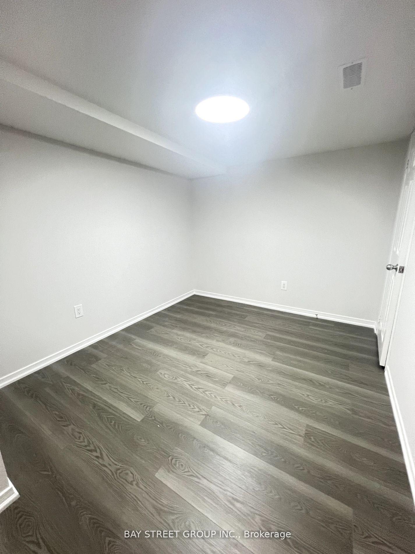 Photo 8 of Unit Lower, 21 Wincanton Road, Markham, Milliken Mills East — HOMEH