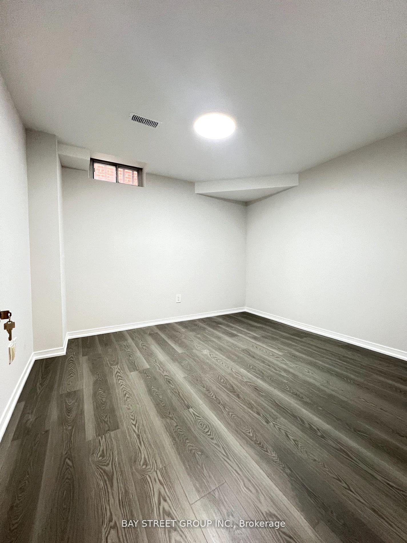 Photo 11 of Unit Lower, 21 Wincanton Road, Markham, Milliken Mills East — HOMEH