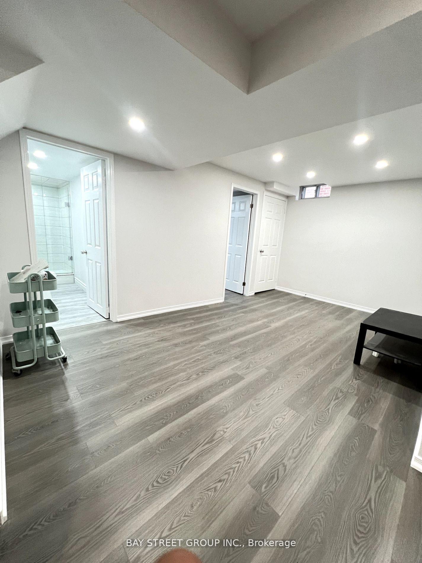 Photo 13 of Unit Lower, 21 Wincanton Road, Markham, Milliken Mills East — HOMEH
