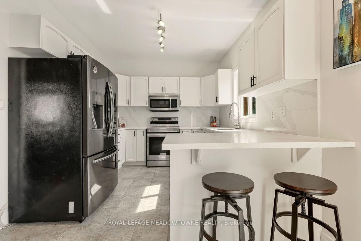 Photo 1 of 304 Teetzel Drive, Milton, Clarke — HOMEH