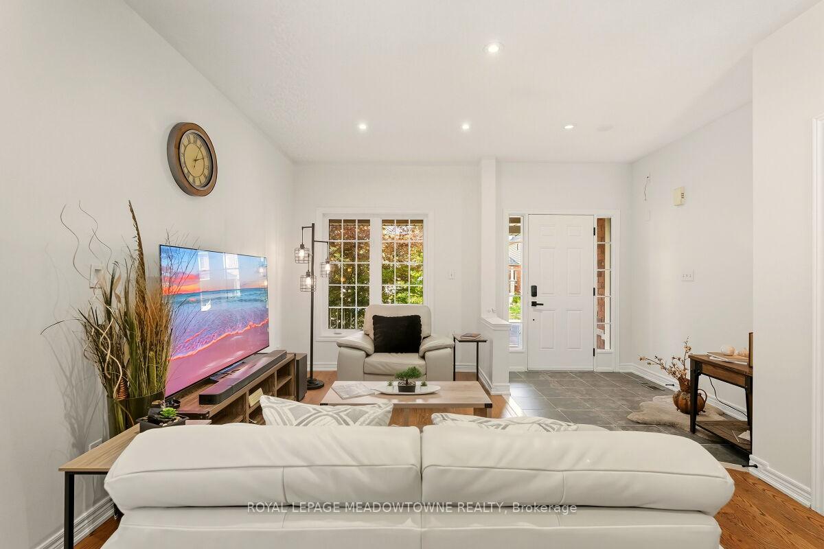Photo 14 of 304 Teetzel Drive, Milton, Clarke — HOMEH