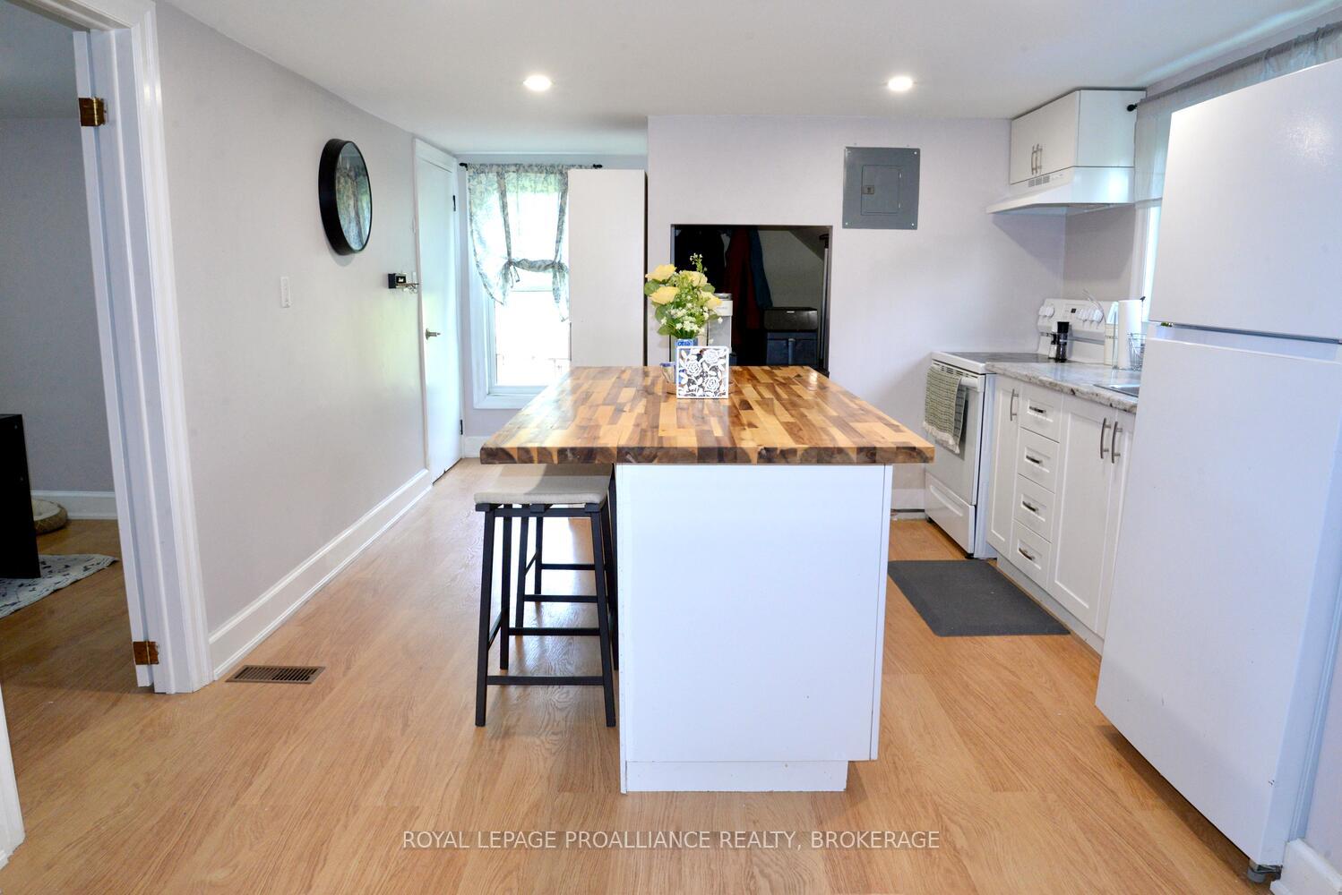 Photo 6 of 19 Folger Street, Kingston, Rideau — HOMEH