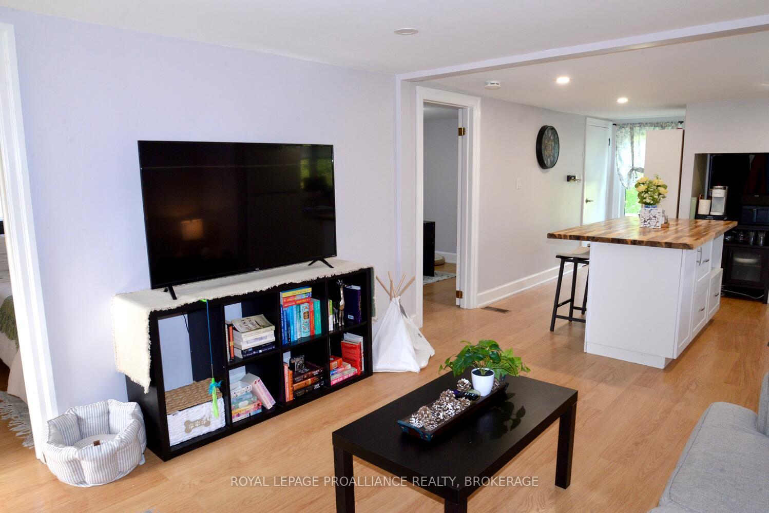 Photo 12 of 19 Folger Street, Kingston, Rideau — HOMEH