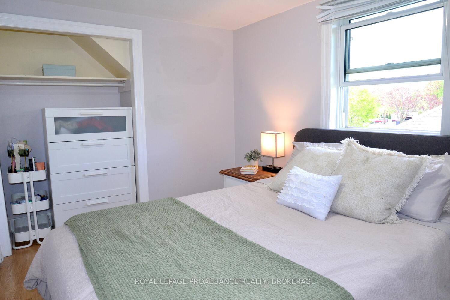 Photo 14 of 19 Folger Street, Kingston, Rideau — HOMEH
