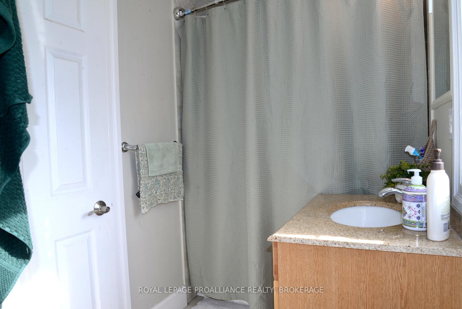 Photo 16 of 19 Folger Street, Kingston, Rideau — HOMEH