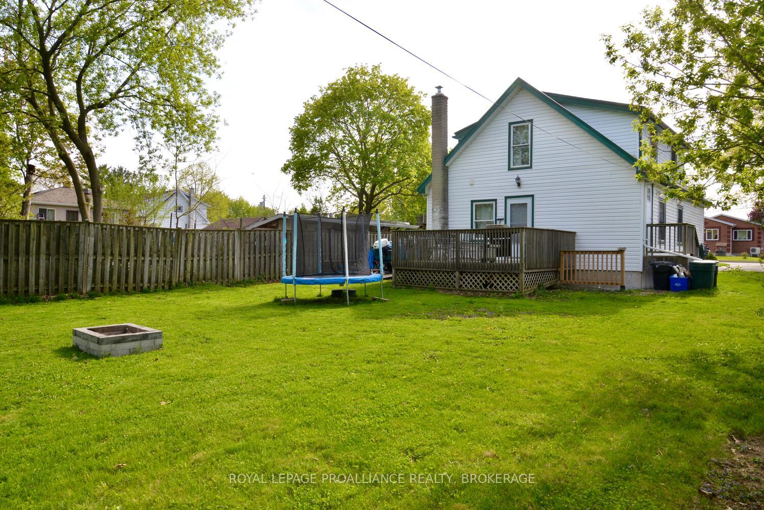 Photo 30 of 19 Folger Street, Kingston, Rideau — HOMEH