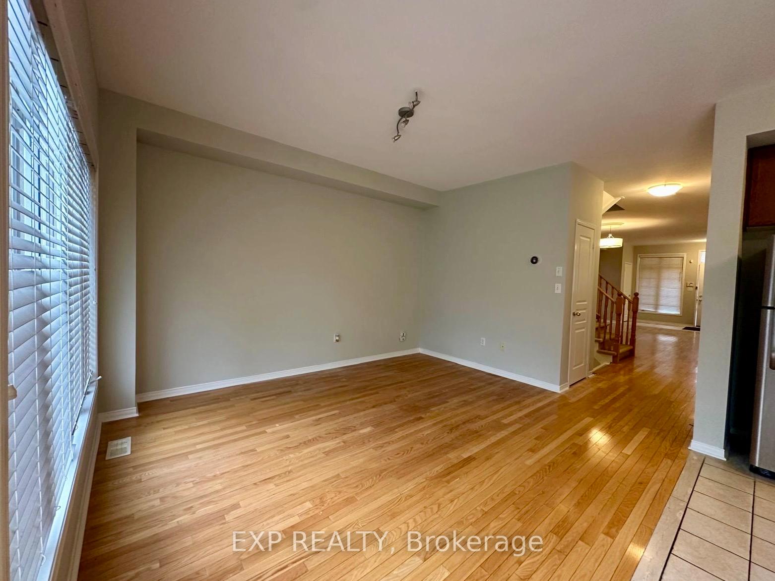 Photo 5 of 56 Rainbow Valley Crescent, Markham, Greensborough — HOMEH