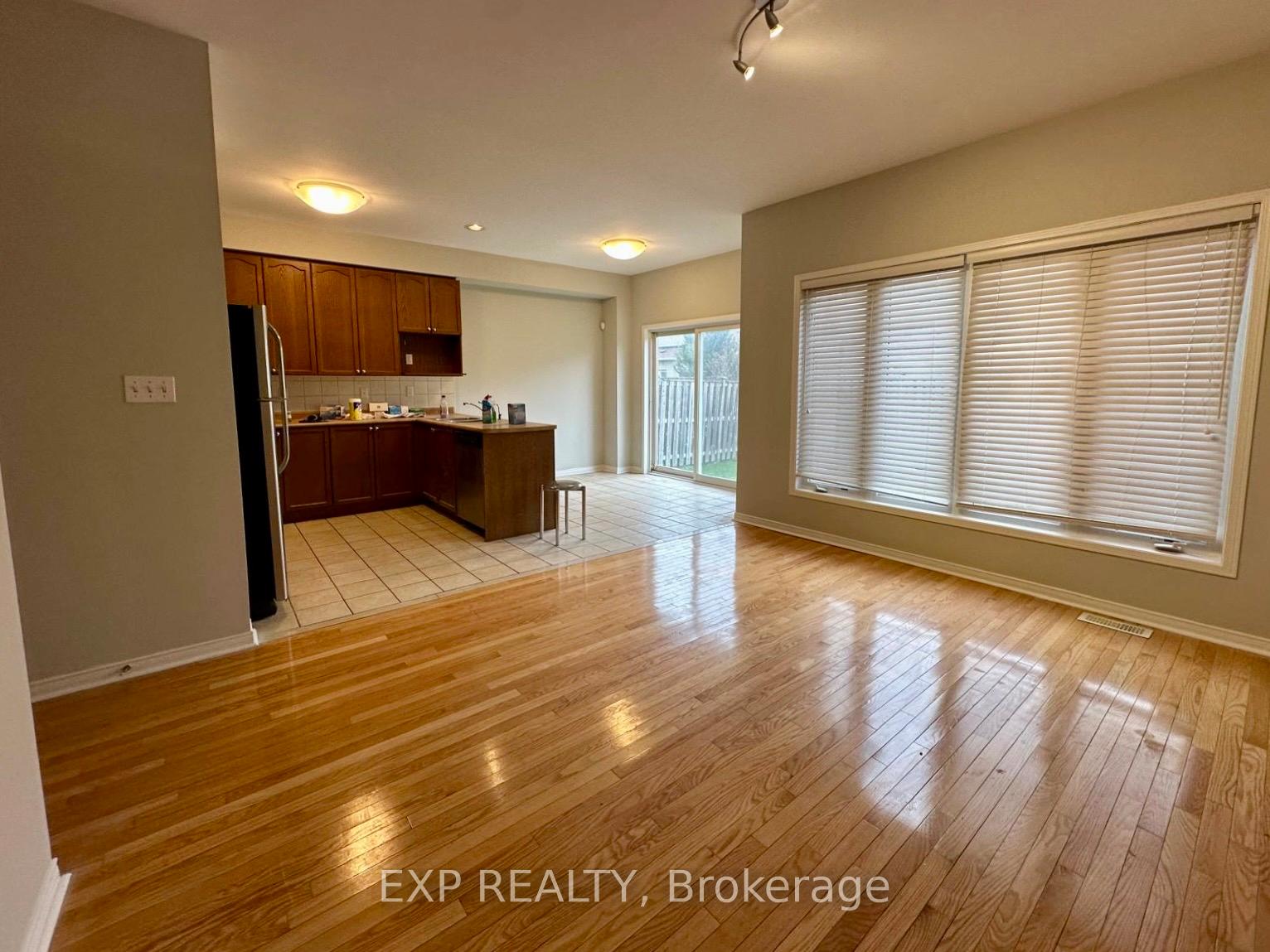 Photo 7 of 56 Rainbow Valley Crescent, Markham, Greensborough — HOMEH