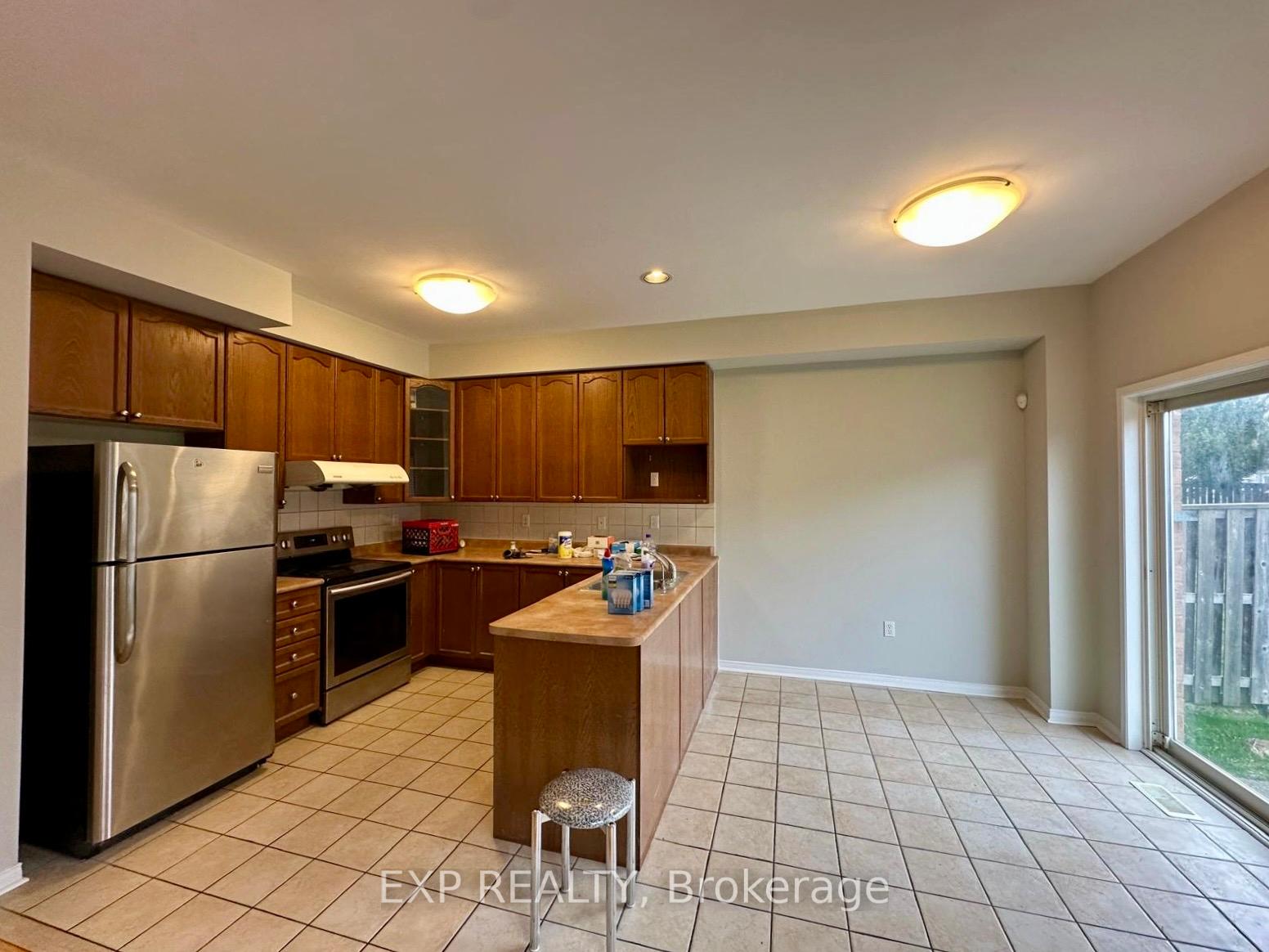 Photo 8 of 56 Rainbow Valley Crescent, Markham, Greensborough — HOMEH